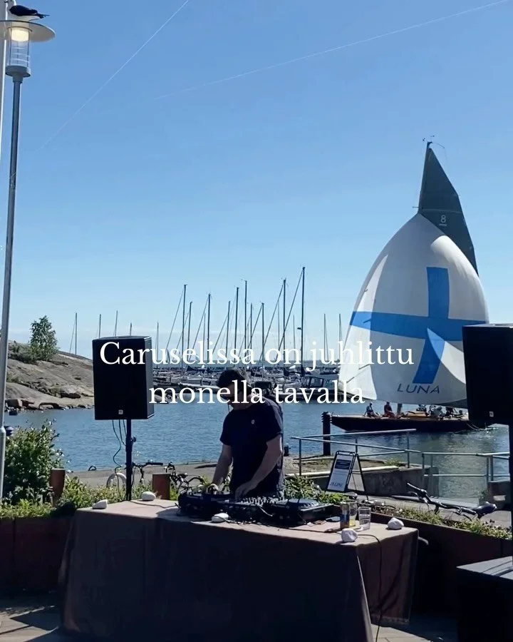 Caruselissa on vuosien varrella juhlittu monenlaisia hetki&auml;.

Brunssitapahtumia, syntym&auml;p&auml;ivi&auml;, yritysjuhlia, pikkujouluja ja kes&auml;isi&auml; iltoja meren &auml;&auml;rell&auml;. Jokainen juhla n&auml;ytt&auml;&auml; v&auml;h&a