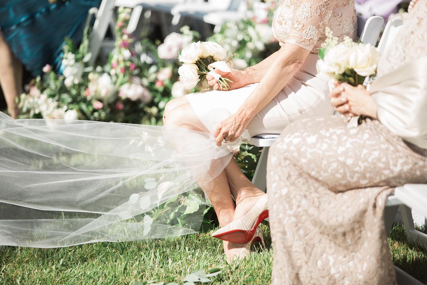 Can&rsquo;t wait to get dressed up again. 
#moments #weddings #outdoorwedding #vineyardwedding #veil #veilshot #weddingshoes #motherofthebride #motherdaughter #blacktie #untilthen #stayhome