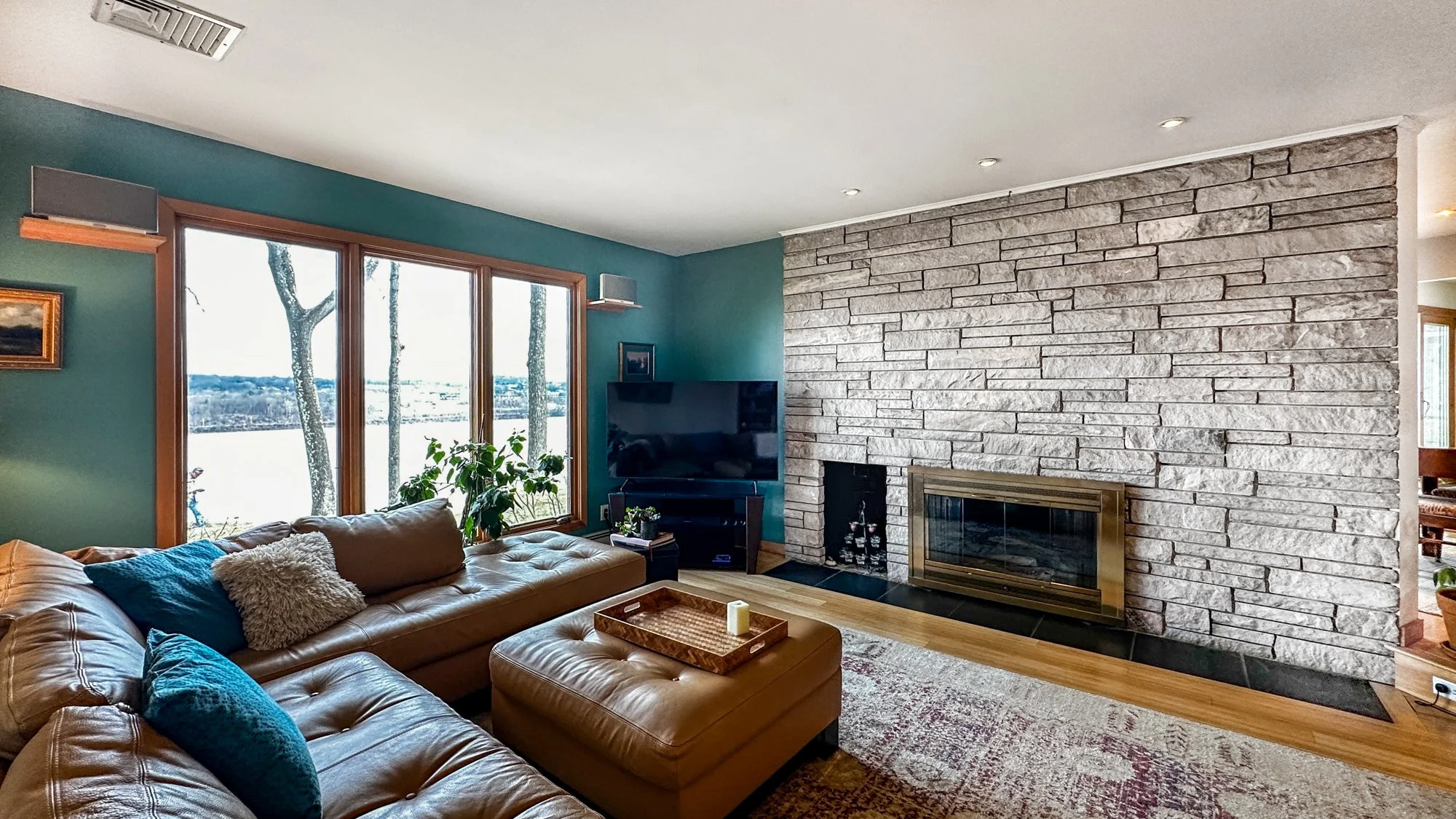 Living room Fireplace and Hudson River view.jpg