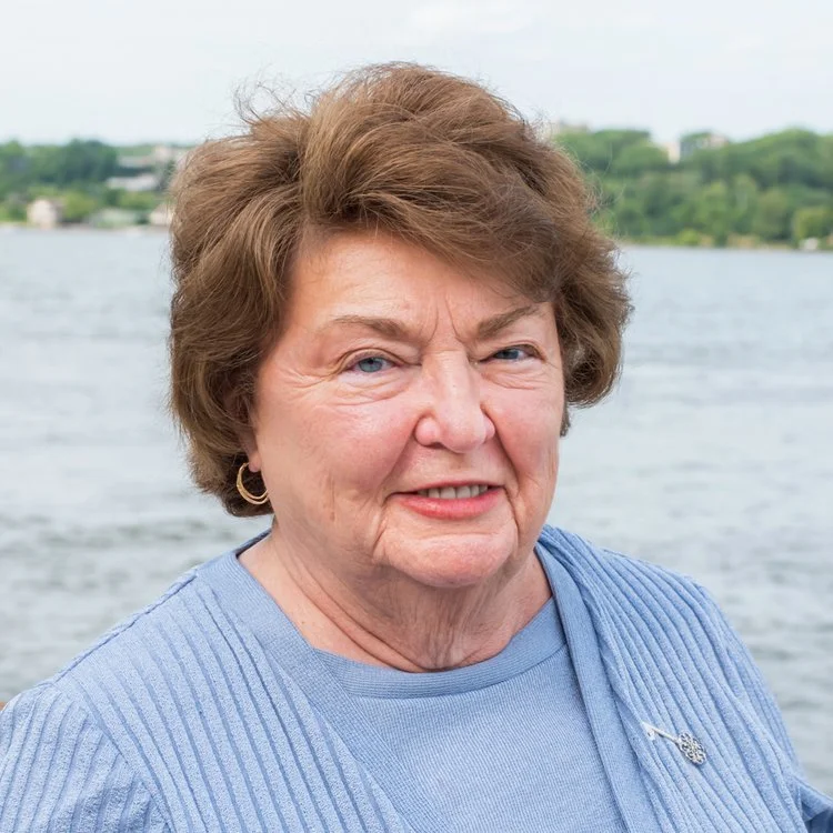 Meet the Realtors at Hello Dolly Real Estate, servicing the Hudson