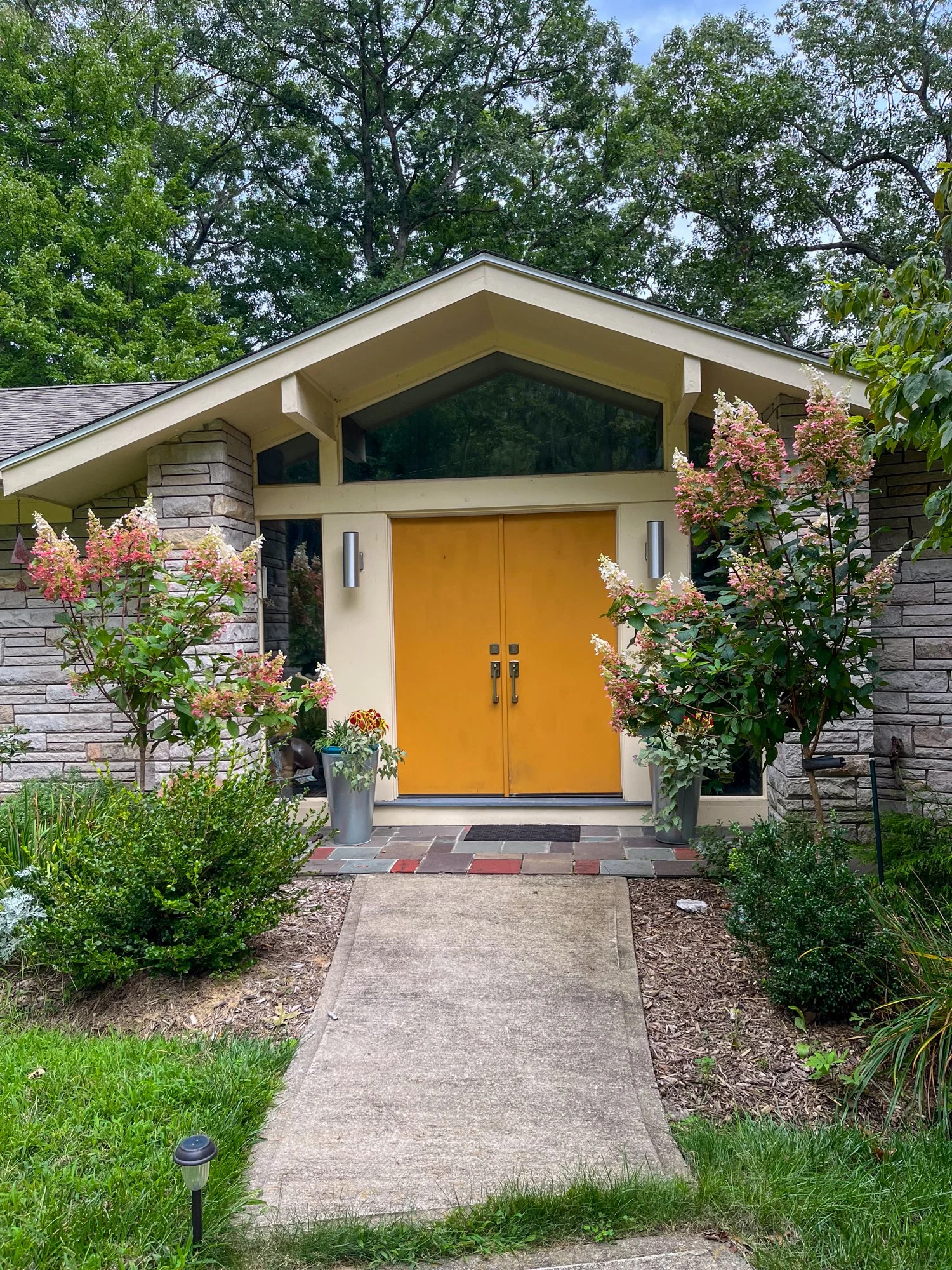 Entrance with hydrangea blooms.jpg