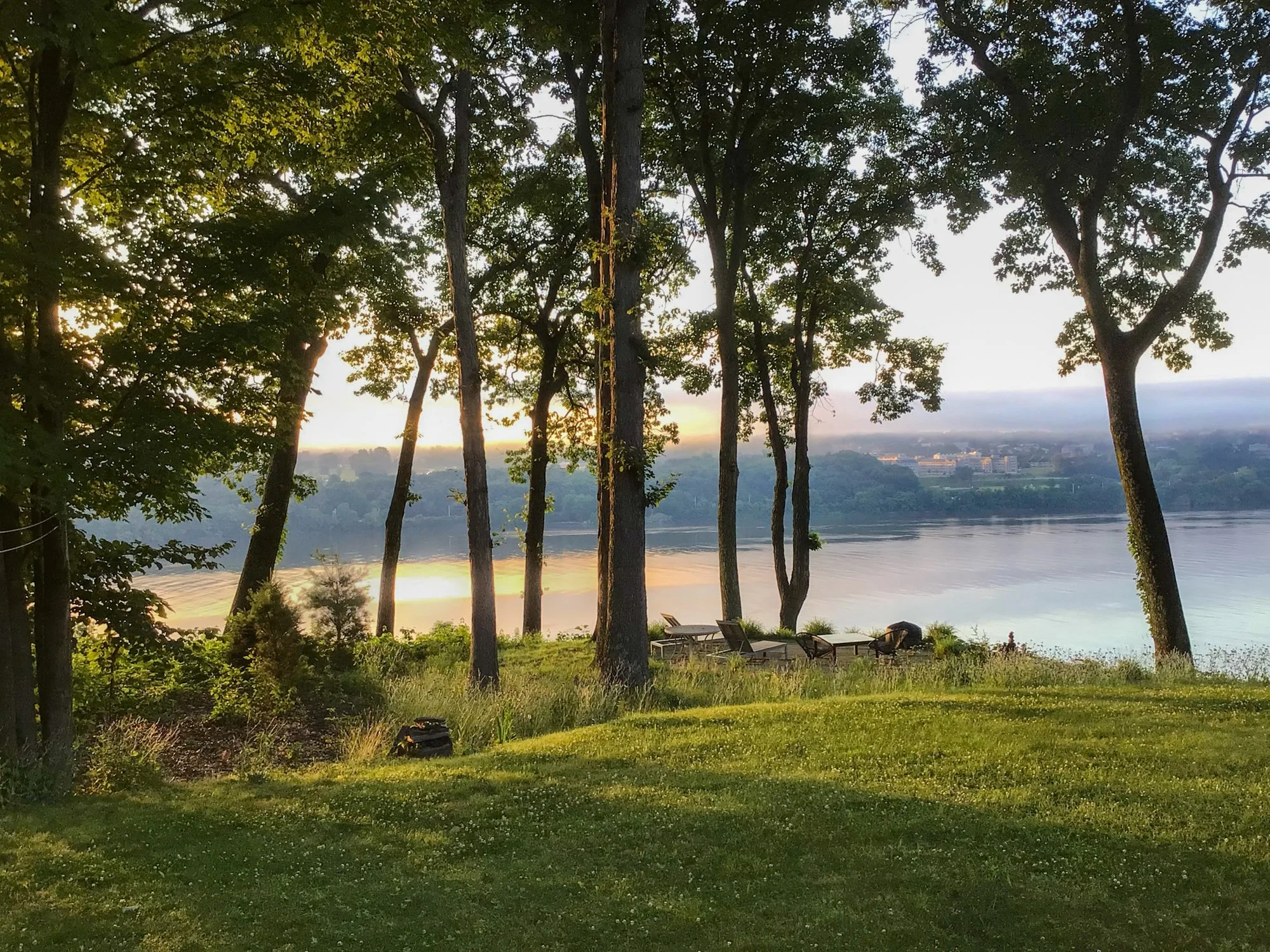 Hudson River patio area.jpg