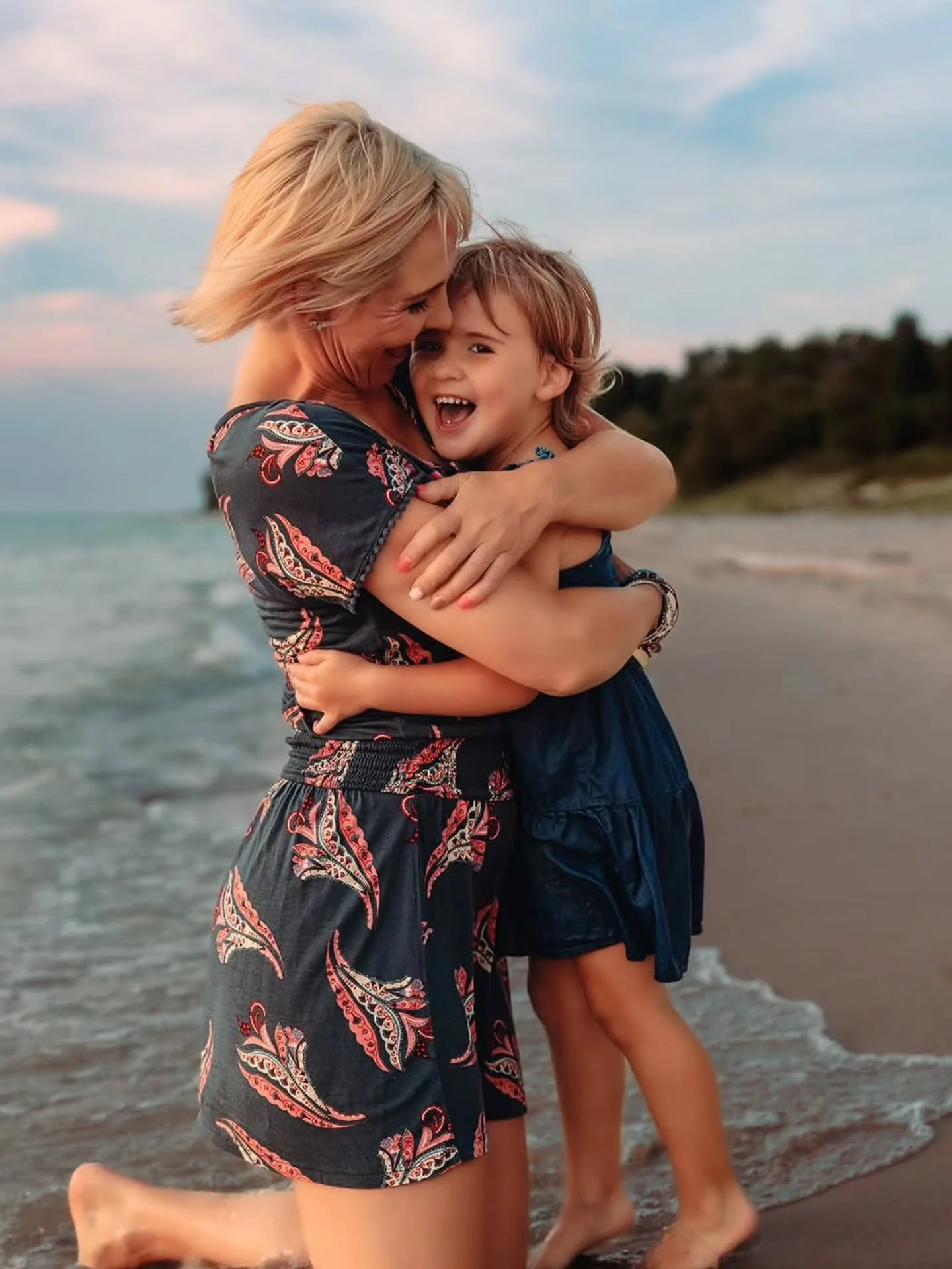 So honored to capture these two again last year on their vacation up here. Its always such a good time! 🌊