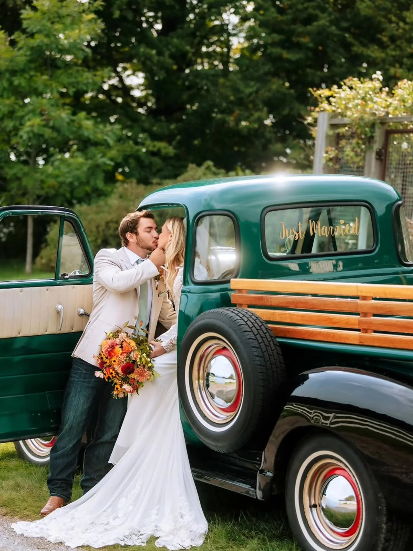 Matt &amp; Haven 🥰

#michiganphotographer #traversecityphotographer #traversecitywedding #northernmichiganwedding