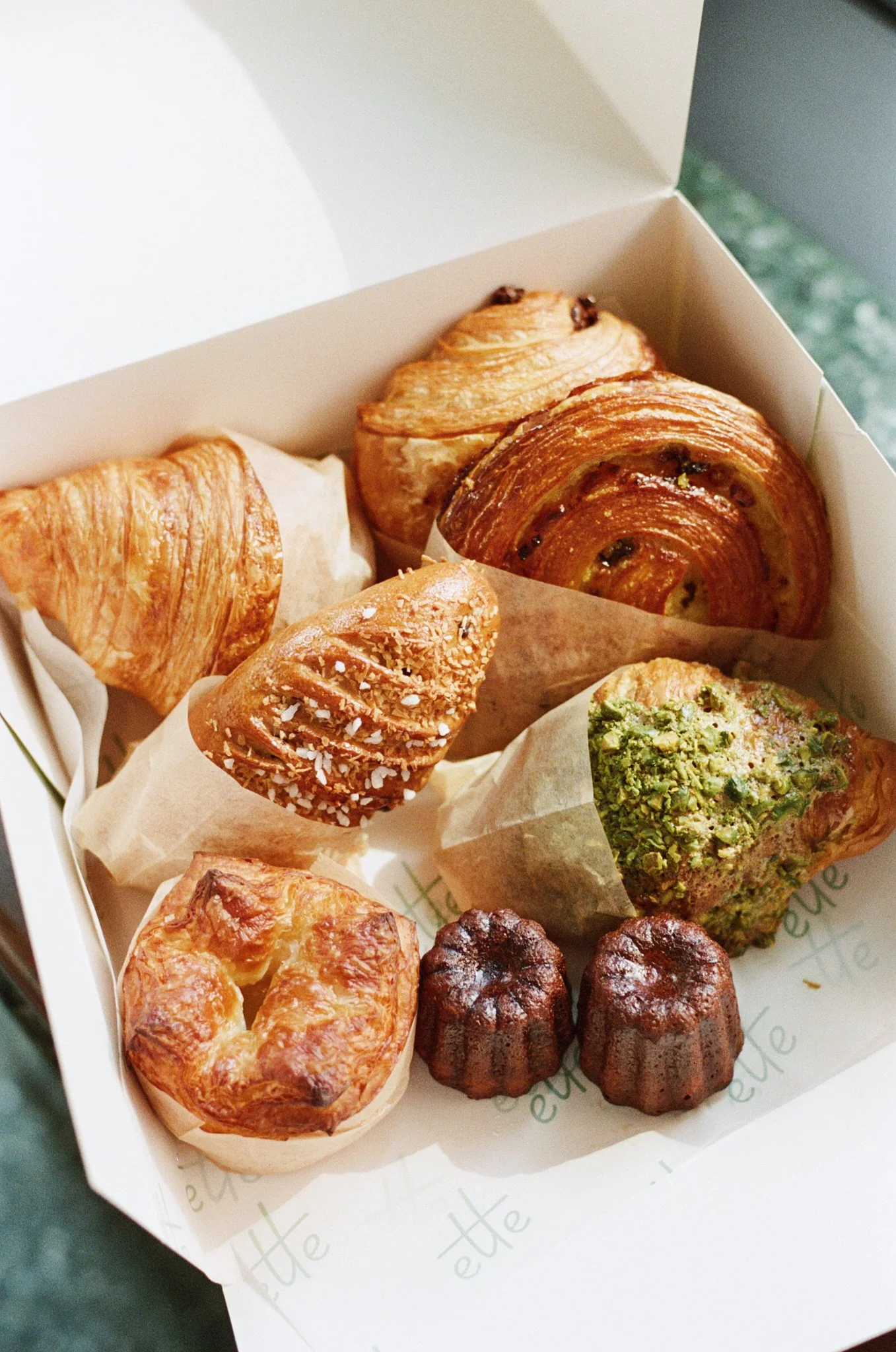24-07-26-Frenchette Bakery-Lizzy Rollins_02.jpg