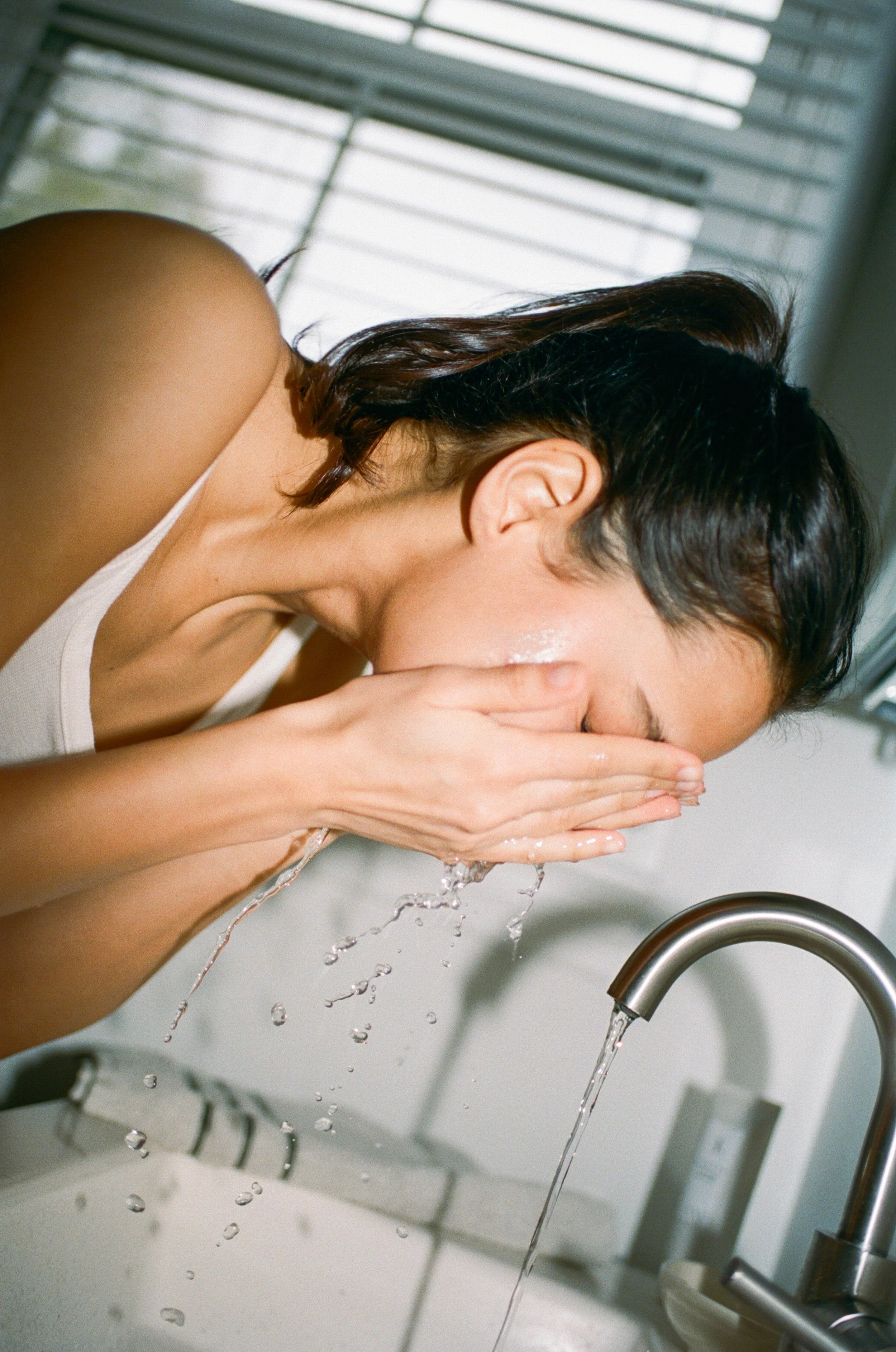 skincare-morning-routine-10.jpg