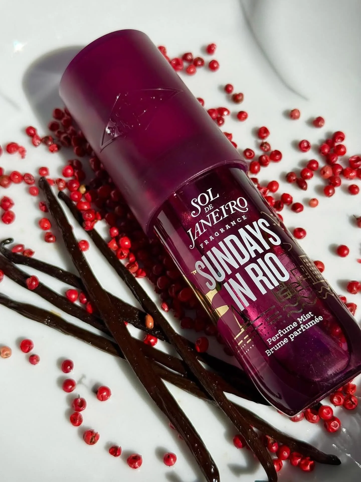 Meet Sol de Janeiro&rsquo;s NEW limited edition Sundays in Rio Perfume Mist, a warm and inviting fragrance inspired by the endless energy of a Brazilian Sunday 💜

Fragrance Notes:
Top: pink pepper, pear, ambrette absolute
Mid: warm vanilla, orris co
