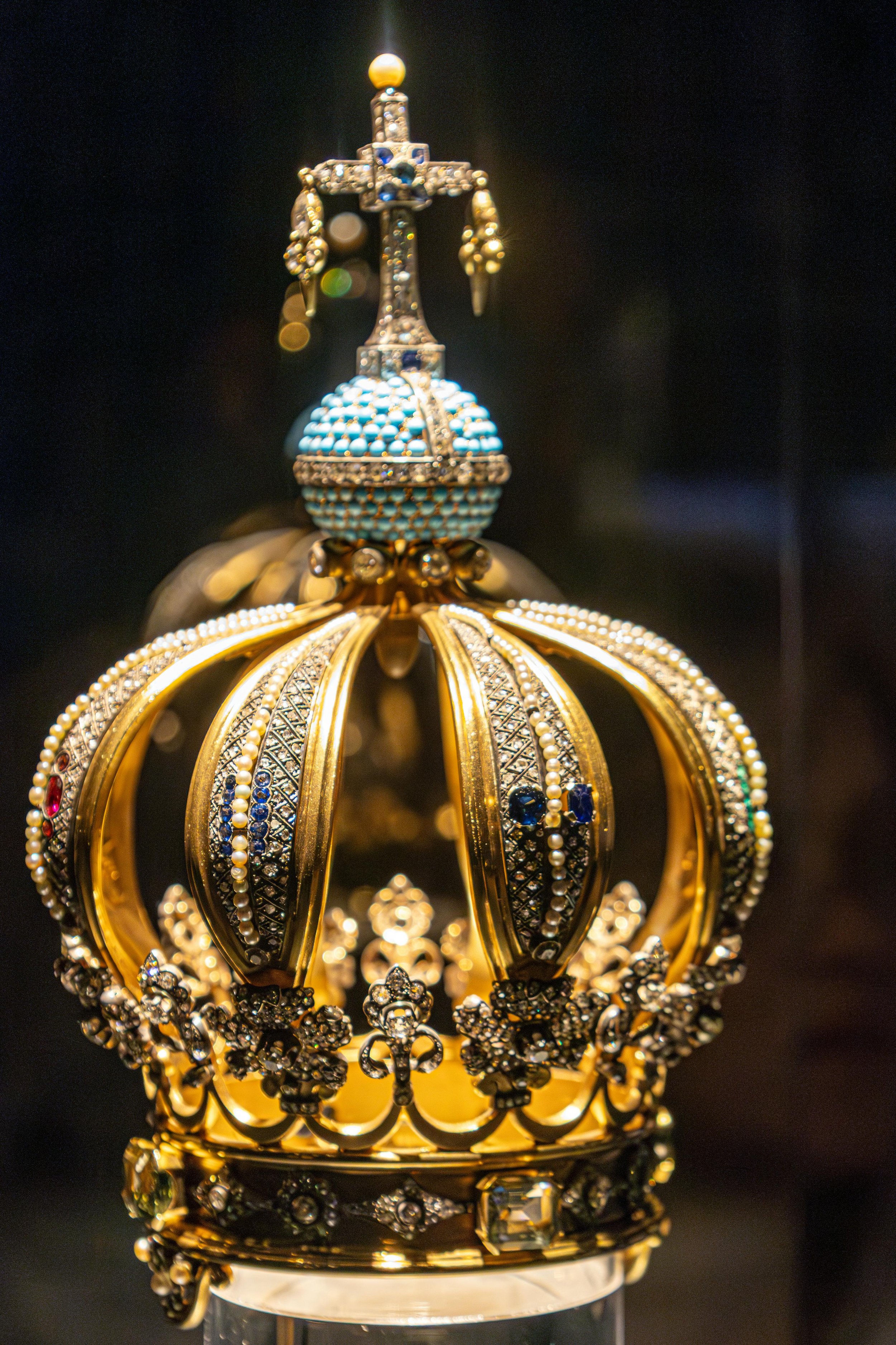 🏆 The Laureate’s Crown (Prize Sponsor)