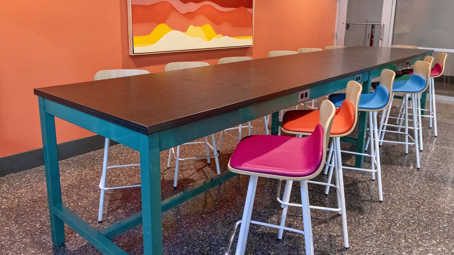 Hi5_Coby_Apron_Table_11.15.2020-4.jpg