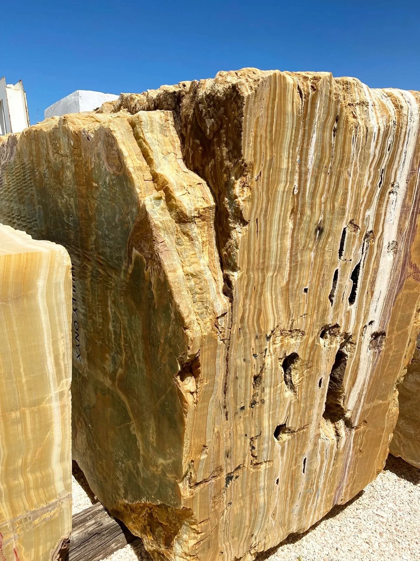 Every project begins here.....raw blocks of stone waiting to be transformed

These slabs of Green Onyx and White Estremoz show just how much character lies inside each material. No two are ever the same, before anything is shaped or cut we study the 