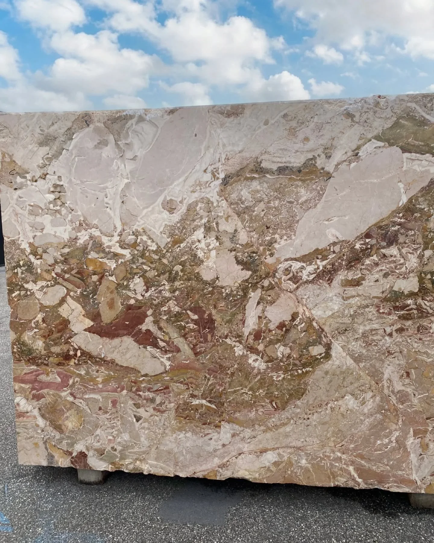 You don&rsquo;t really understand a marble until you see it as a full block.

This is Breccia Pontificia outside in the yard before it will be inside the warehouse and cut into slabs.

Same material. Completely different feeling.

It&rsquo;s always t