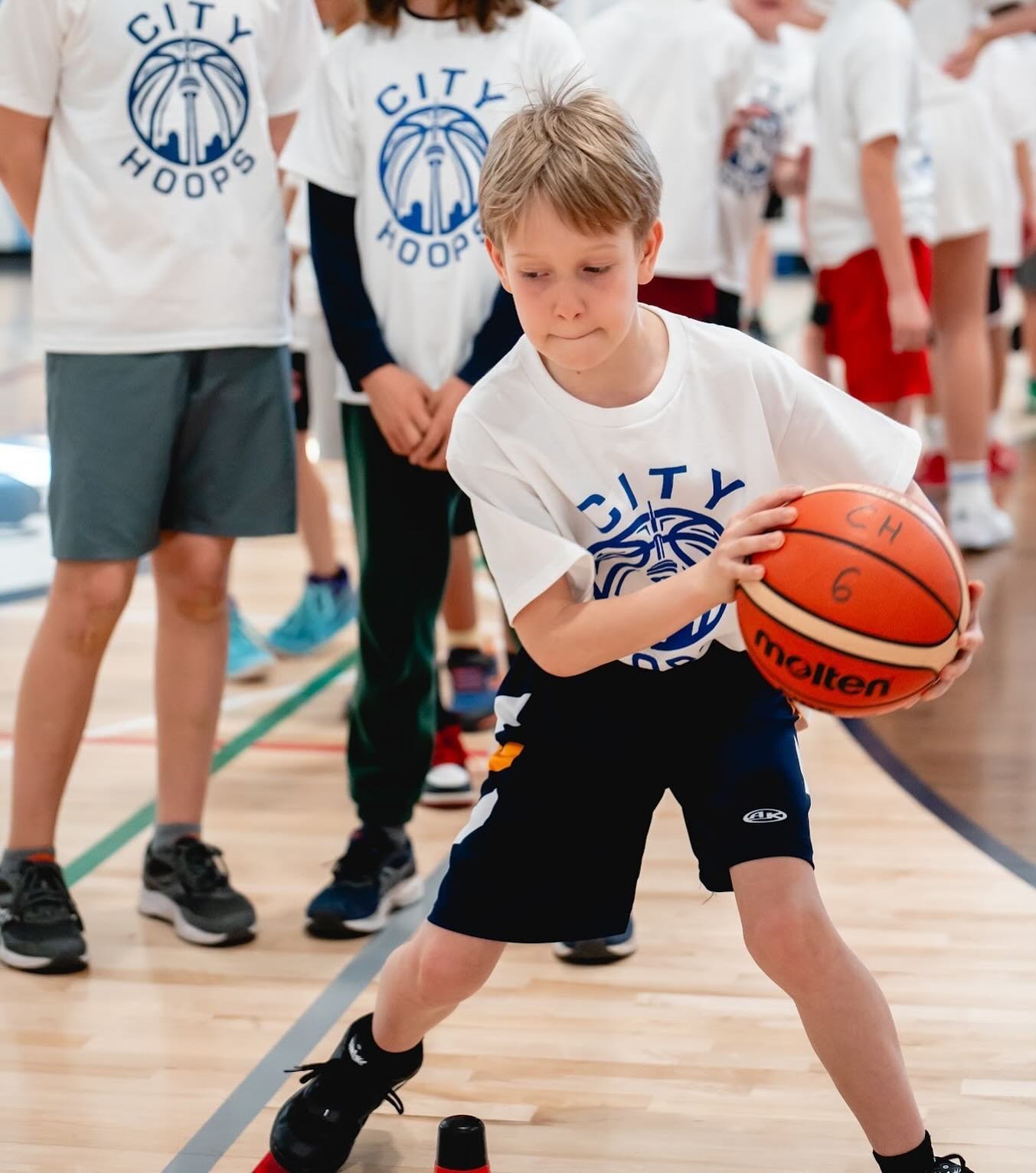 Back in action tonight as Spring Season Term 2 starts!

The offseason is where players develop and add to their game. What will you add to your game before next season?

#CityHoops #Basketball #Toronto #Youth #Camps