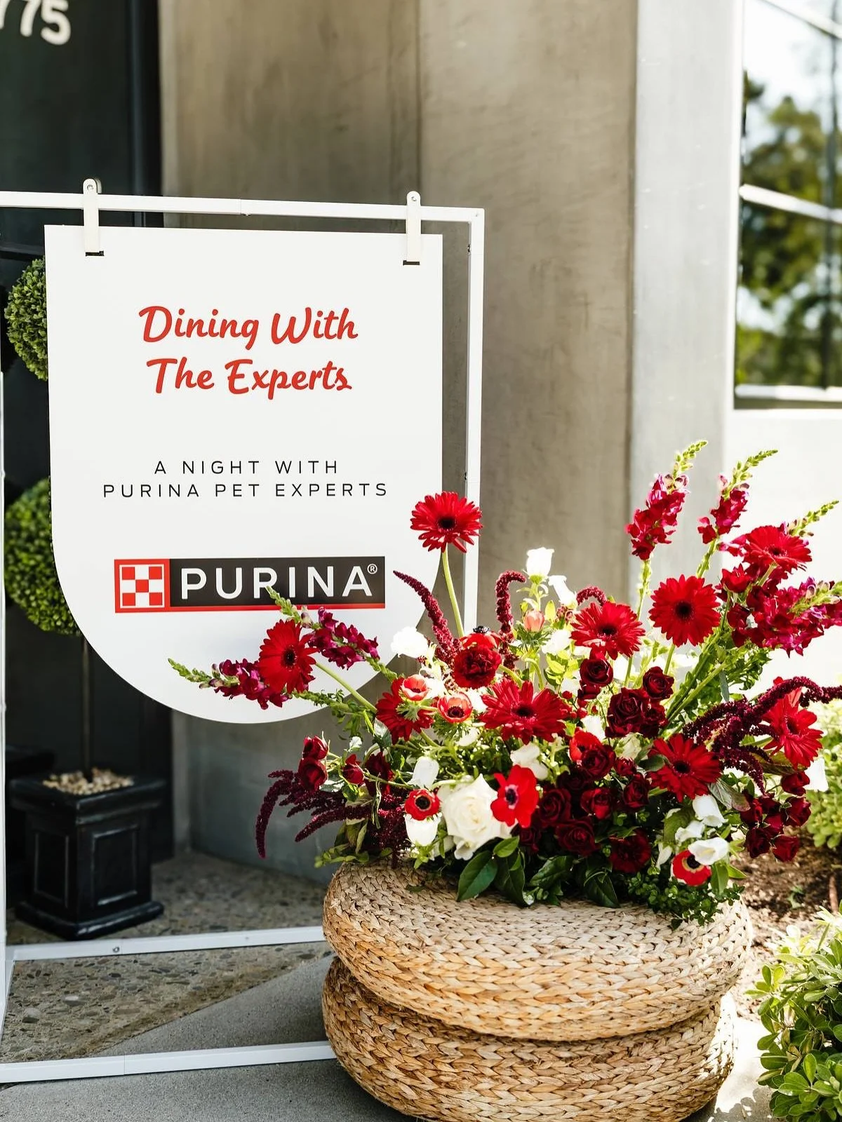 Purr-fectly cute place cards for a private dinner with @purina. These engraved ceramic dishes served as place cards for the event but will live on with nine lives as little jewelry dishes, business card holders, paper weight, coin dish, tea cup dish,