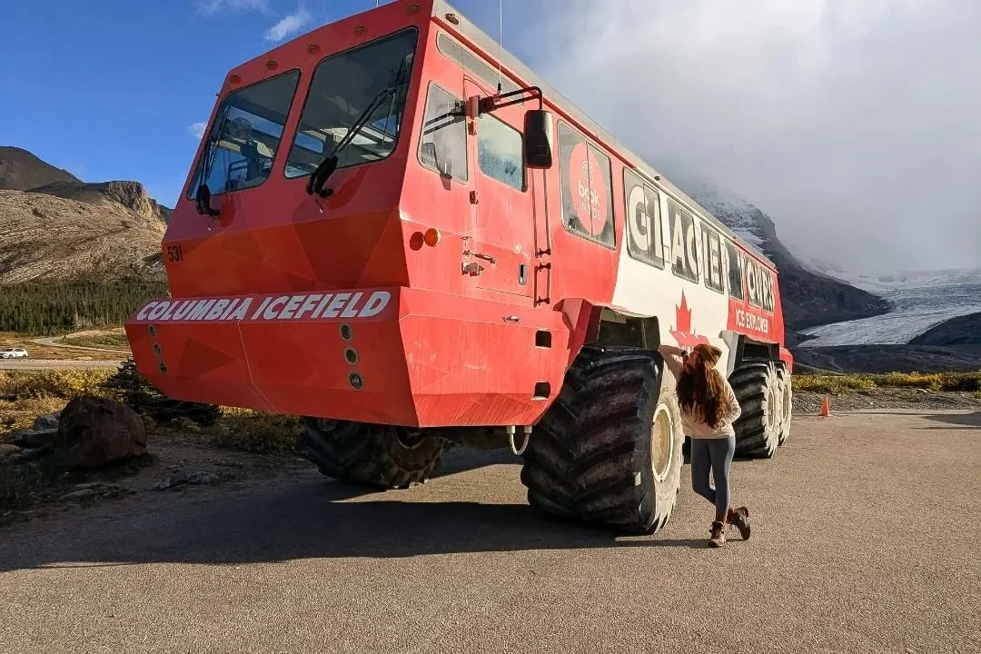 Some moments from on top of the ice :)
Still absolutely blown away by the size of the expedition vehicles. It's become a common theme for us to imagine converting every vehicle we enter into a homemon wheels. Could you imagine one of these bad boys c