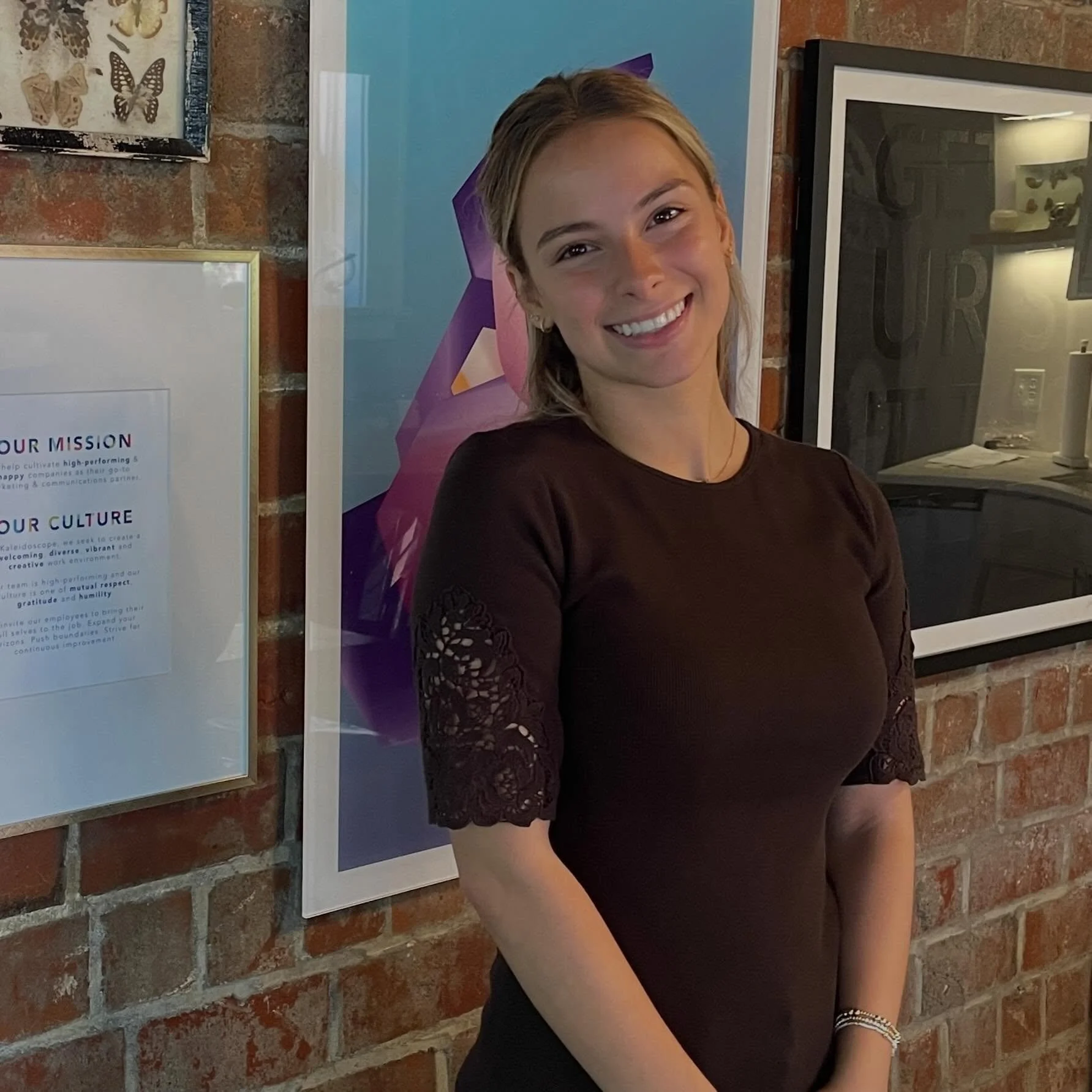 Welcome, Nora! 🌈 📸 🤳 

We are thrilled to welcome Nora, an ENTJ, to Team KMG for the summer. She is earning her B.A. in Media Advertising at @iubloomington (Go Hoosiers!) with a minor in Personal Wellness. It doesn&rsquo;t get much more KMG than t