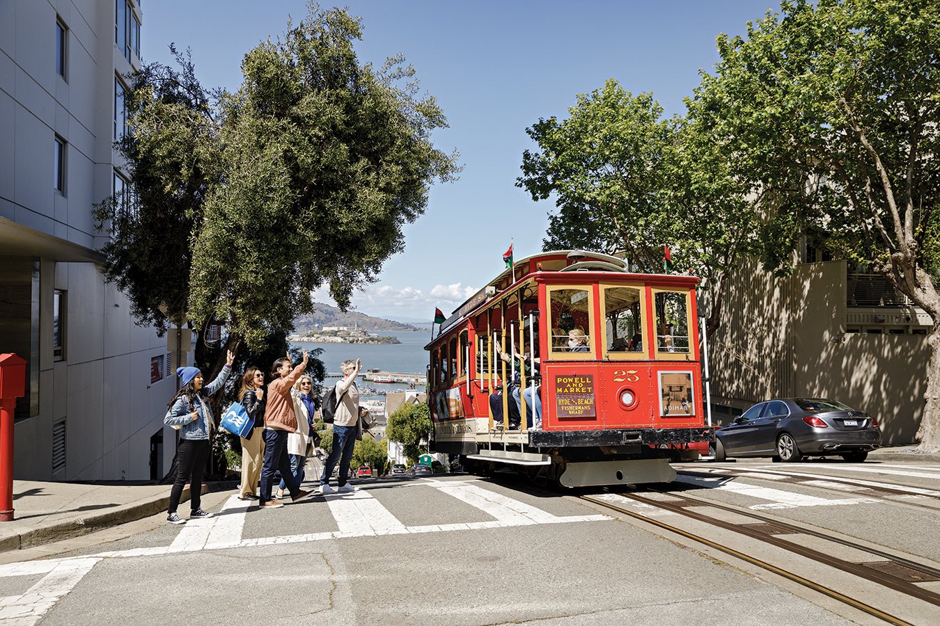 PC_SanFransico_USA_HydeSt_CableCars_Lifestyle_GPuckett_Apr 19 2022_2363-ME-RGB.jpg
