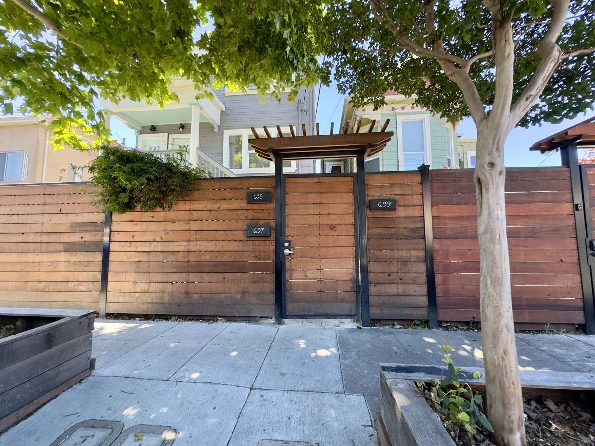 Price Change! 697 30th Street, Oakland 3/1.5 ~1,500 SF Shared Yard, Laundry In-Unit, Matchstick Floors, Updated Kitchen and Bath, Available Now! $3,095/ Month