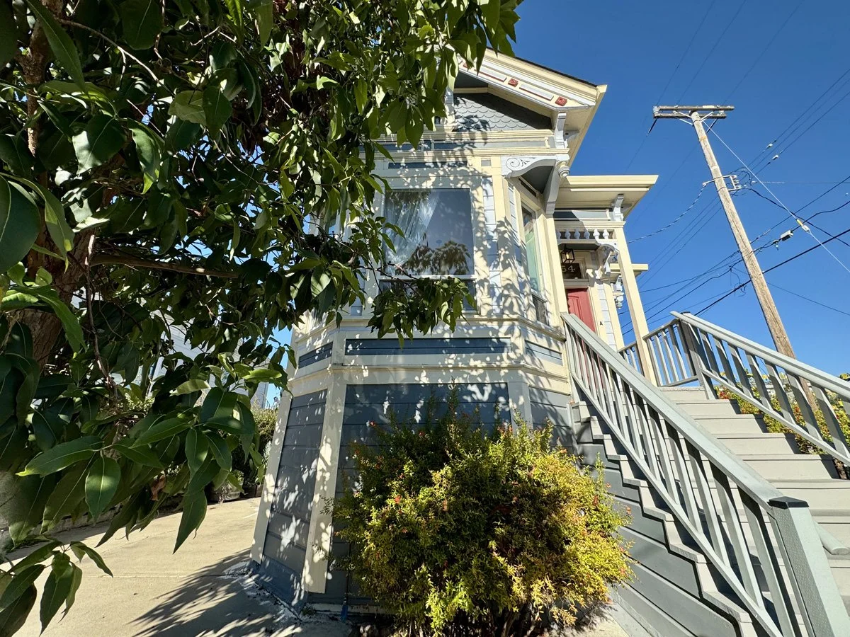 1054 24th Street, #B Oakland 3/2, ~1,000 SF Free Laundry, 1 Car Off Street Parking inside fully fenced yard, DW Available Soon! $2,795/ Month