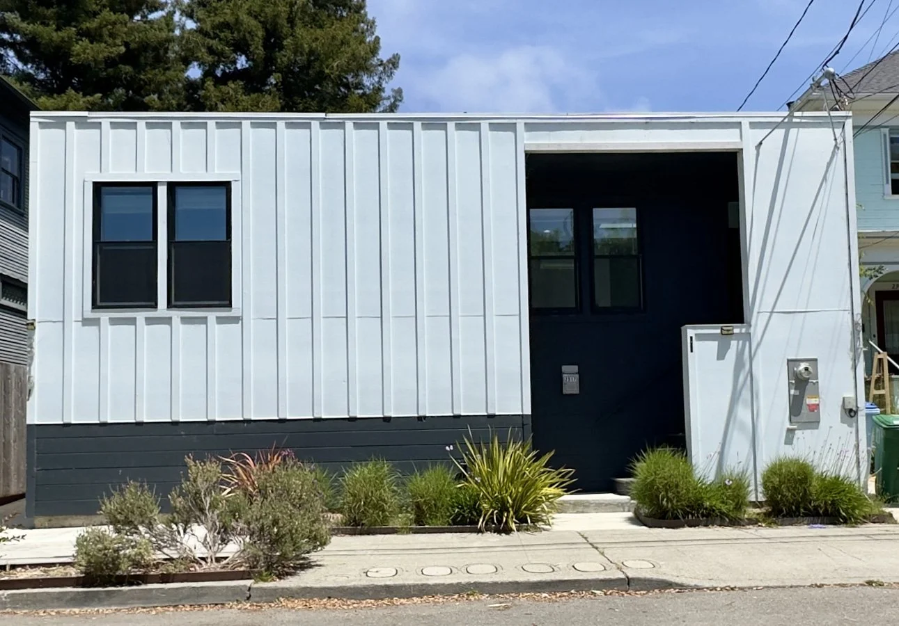 2917 Harper Street, Berkeley ADU Large Tiny Home Style 4/2, ~800 SF In-Unit Laundry, SOLAR, Available Now! $4,495/ Month