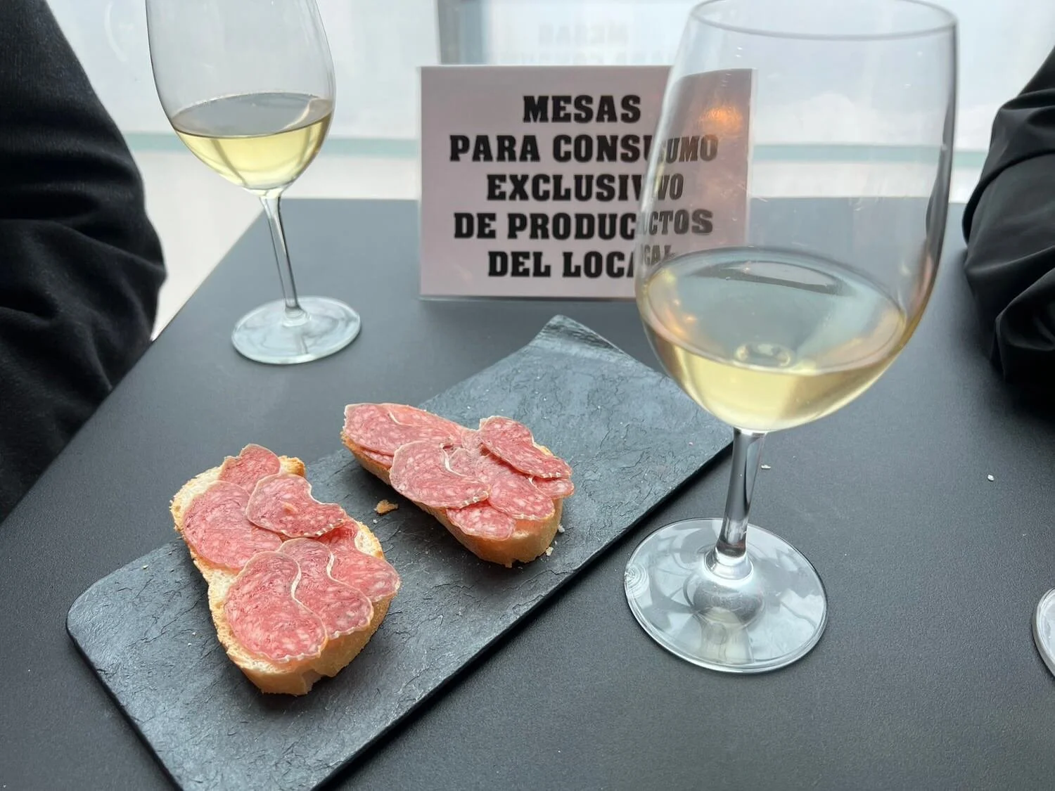 godello-white -wine-fuet-on-bread.jpeg