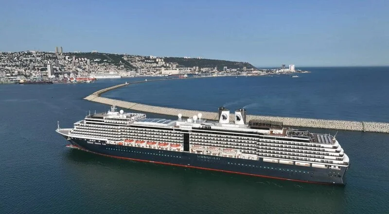 Holland America Line Installs Starlink on Half Its Fleet