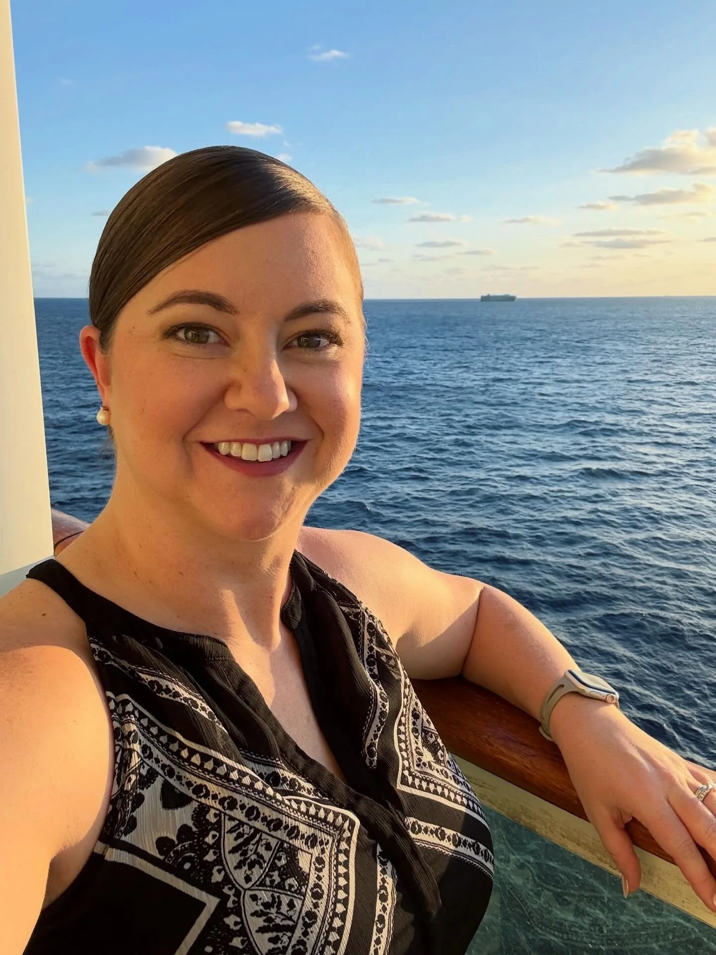 2025 was an incredible cruise year for us, with 8 cruises across 6 cruise lines and memories we will never forget! 🚢✨

Jenn kicked things off sailing with coworkers on the @royalcaribbean Liberty of the Seas, a perfect way to start the year.

In Mar