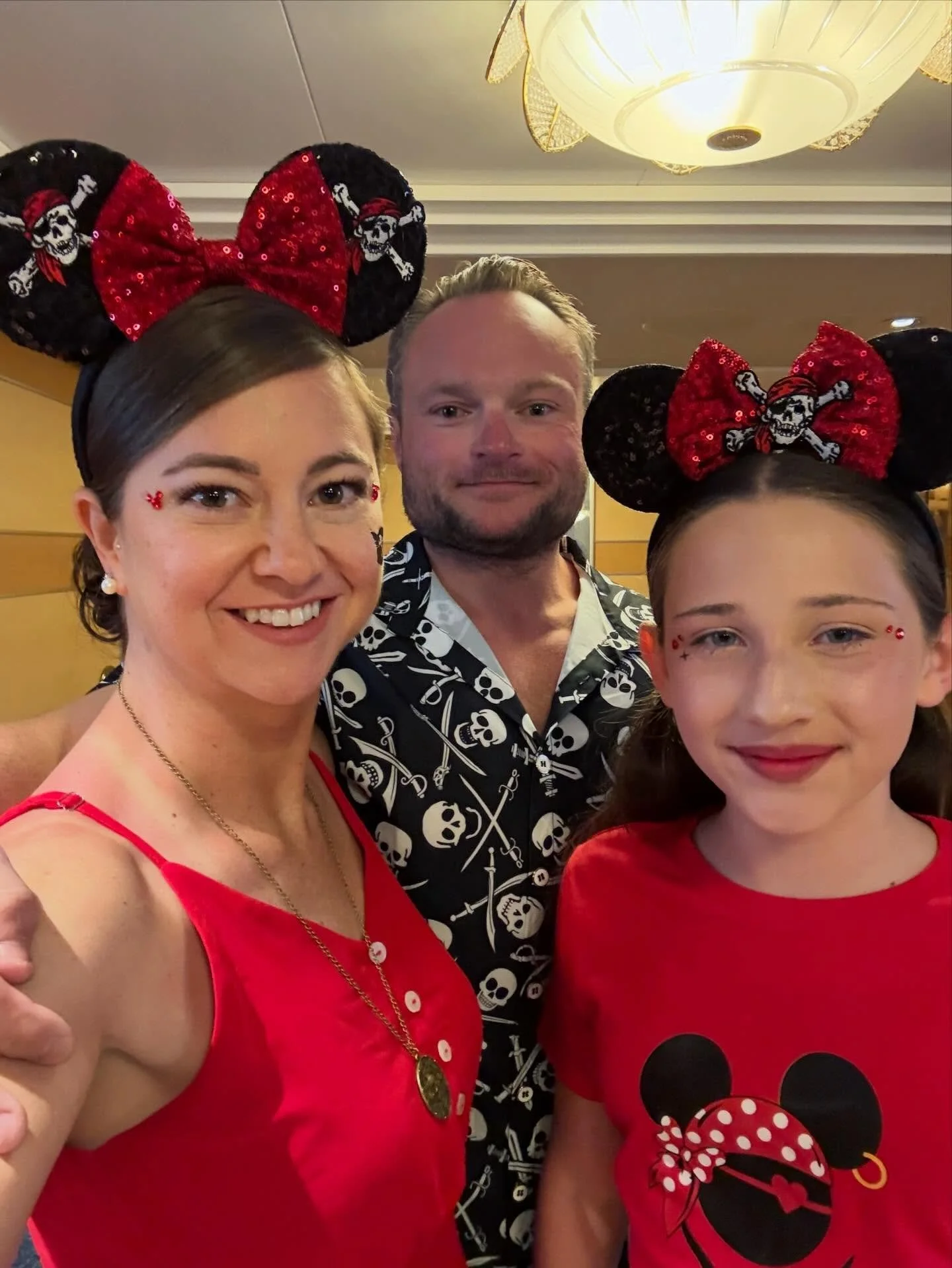 After a much-needed afternoon nap, we woke up refreshed and ready for one of the most fun traditions on a Disney cruise&hellip; Pirate Night! 🏴&zwj;☠️

If you&rsquo;ve never experienced it before, Pirate Night is a themed evening on Disney Cruise Li