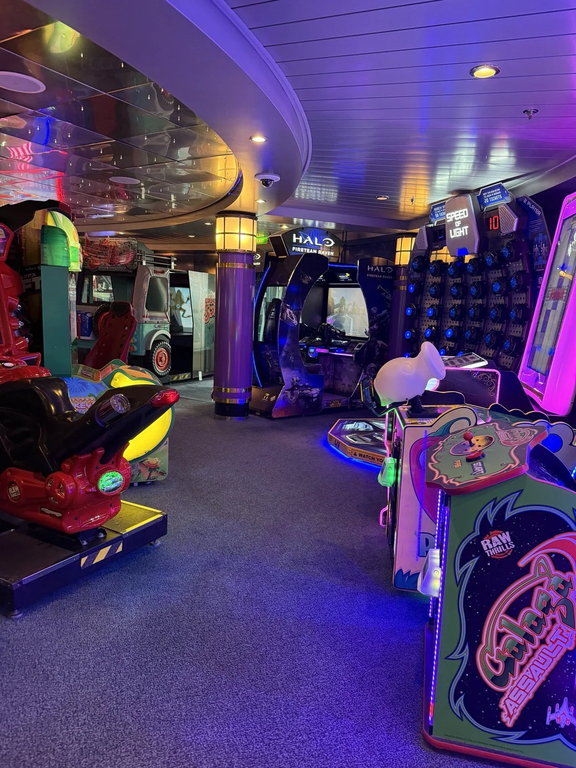 independence-of-the-seas-arcade.jpeg