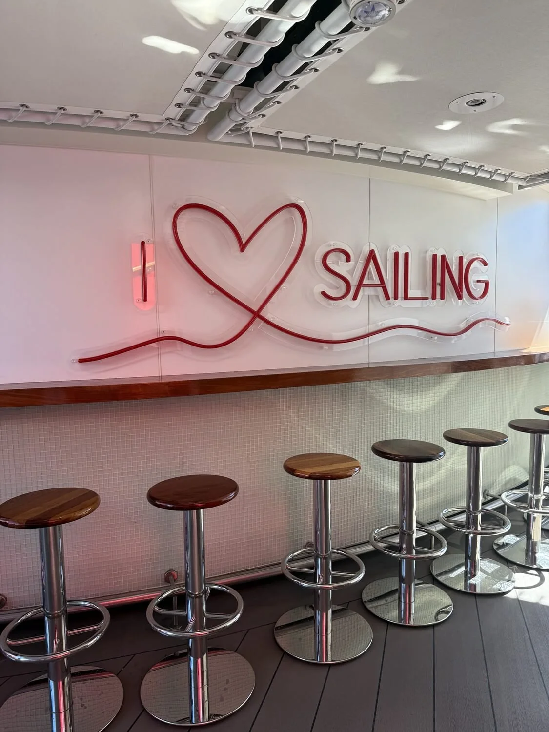 vv-resilient-lady-i-heart-sailing.jpeg