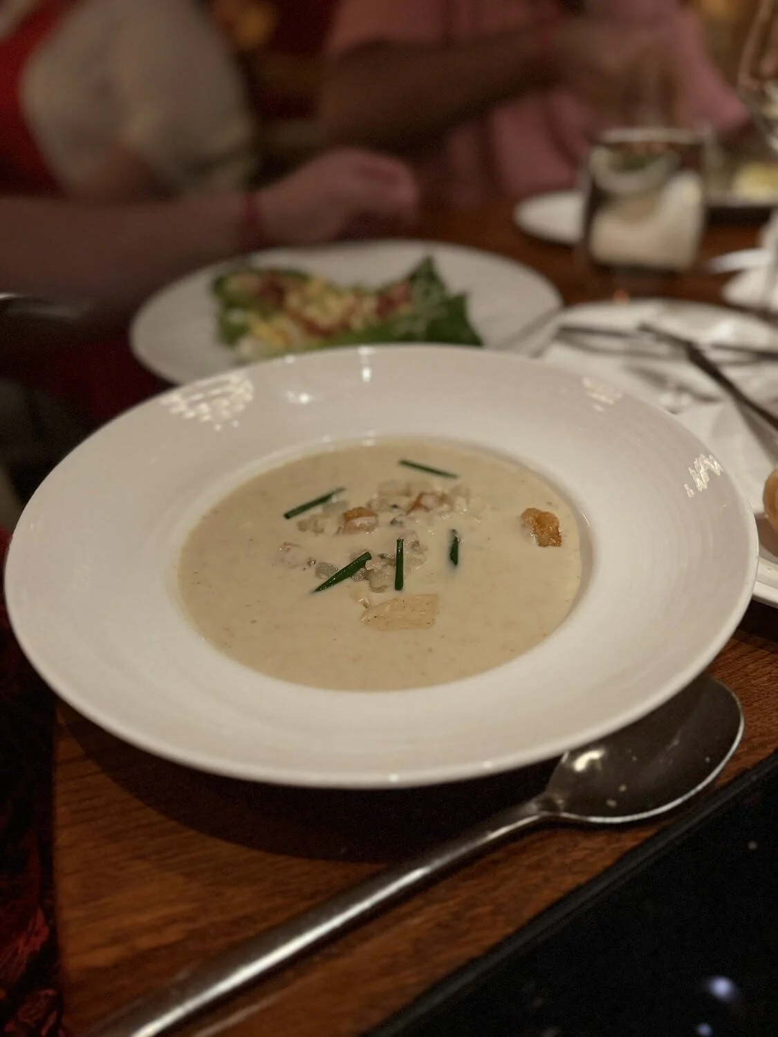vv-wake-clam-chowder.jpeg