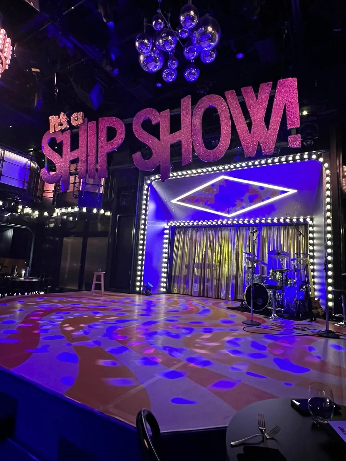 ship-show-scarlet-lady.jpeg