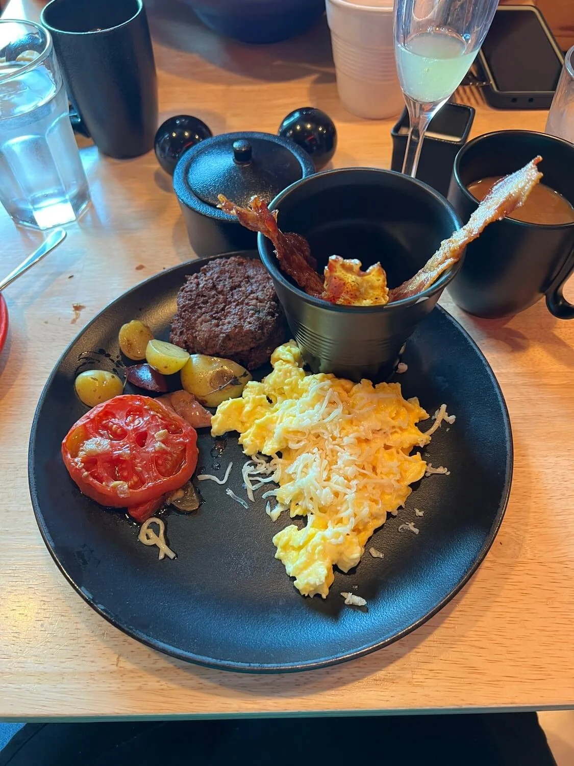 razzle-dazzle-breakfast.jpeg