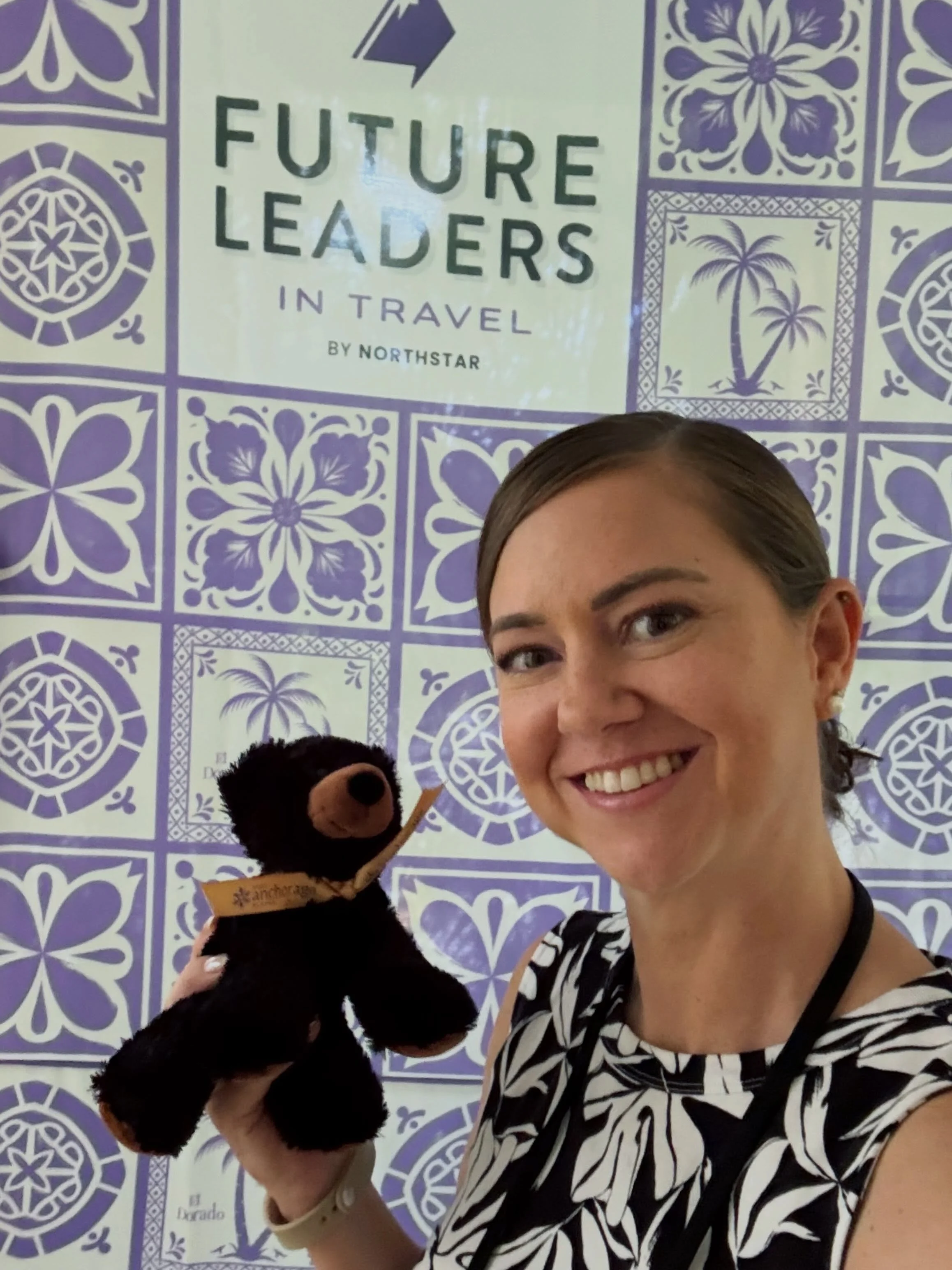 Meet Kodiak: Alaska Specialist, aspiring Future Leader in Travel, and apparently my newest employee. 🐻🏔️

I met Kodiak at Future Leaders in Travel, and somewhere along the way, I may have created a monster. 

Swipe ➡️ to see how his first industry 