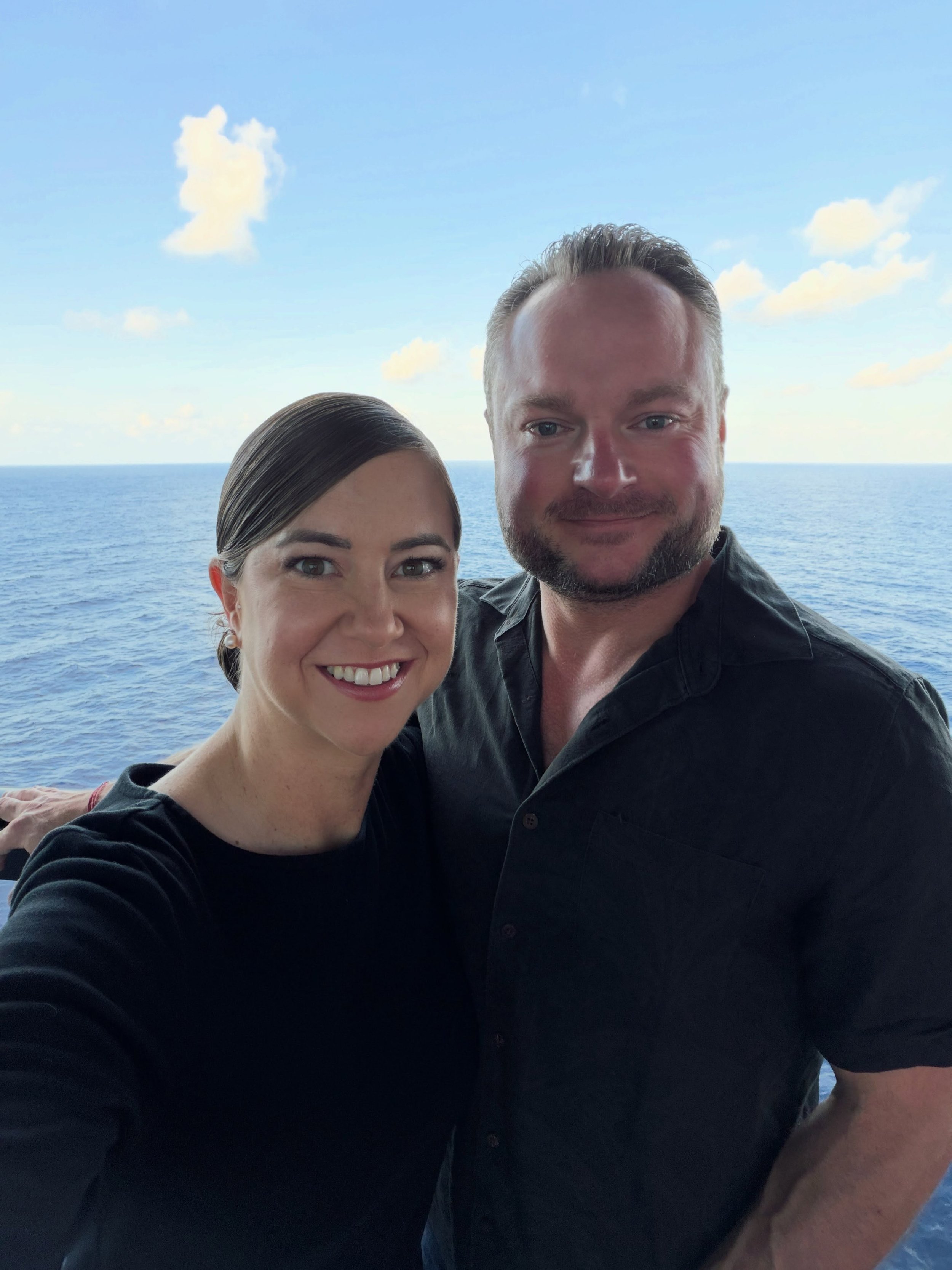 We kicked off Jay&rsquo;s 38th birthday the best way we know how&hellip; sleeping in, followed by brunch and unlimited mimosas aboard Virgin Voyages&rsquo; Valiant Lady! 🚢🍾

We headed to Ariya by Razzle Dazzle, where I ordered the malted buckwheat 
