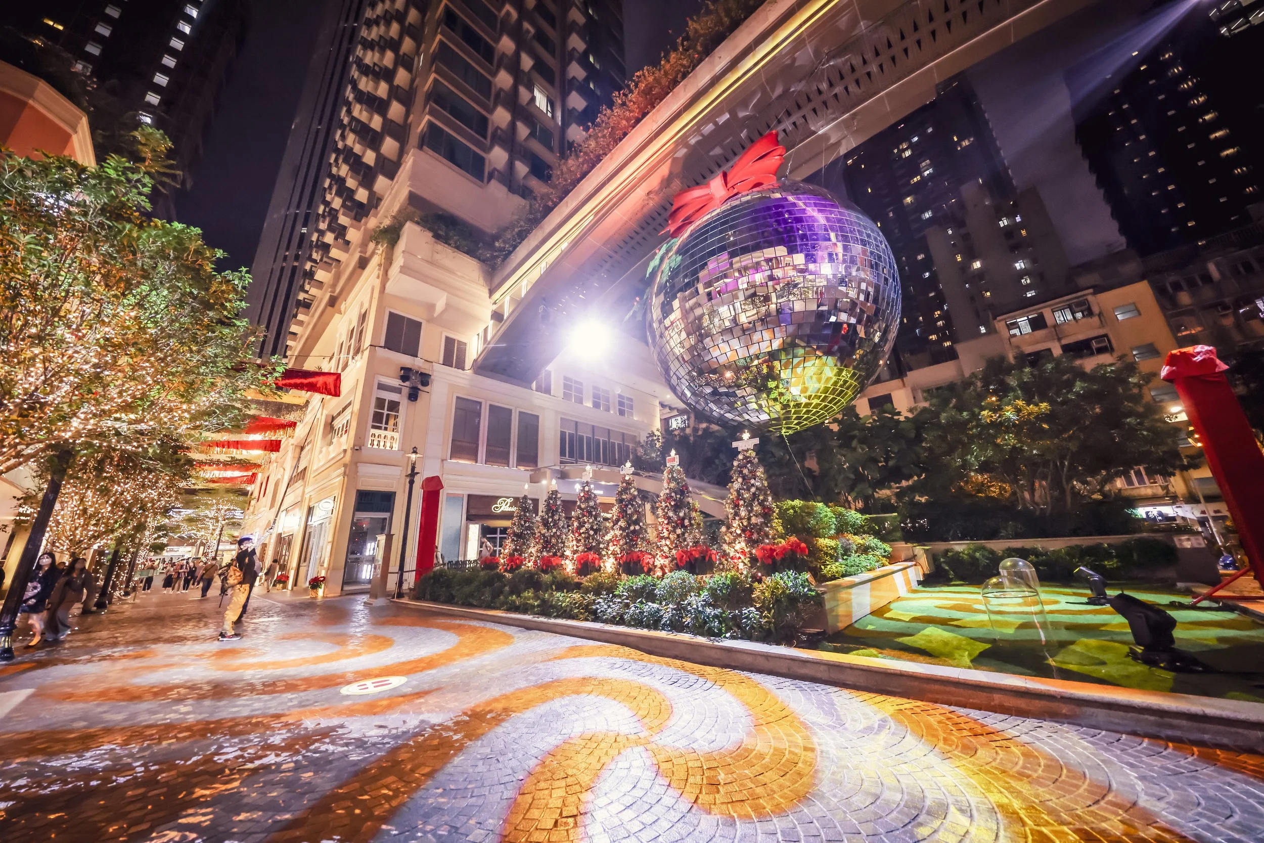 Christmas in Hong Kong the best must see festive spots — Chris Lynch