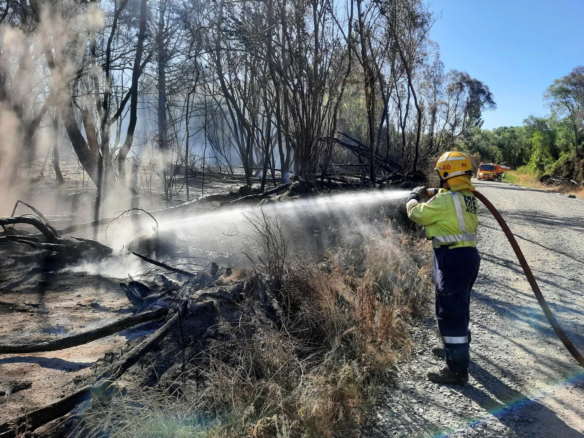 Swannanoa fire 40 Firefighters, 4 Helicopters Contain Waimakariri River bed fire — Chris Lynch