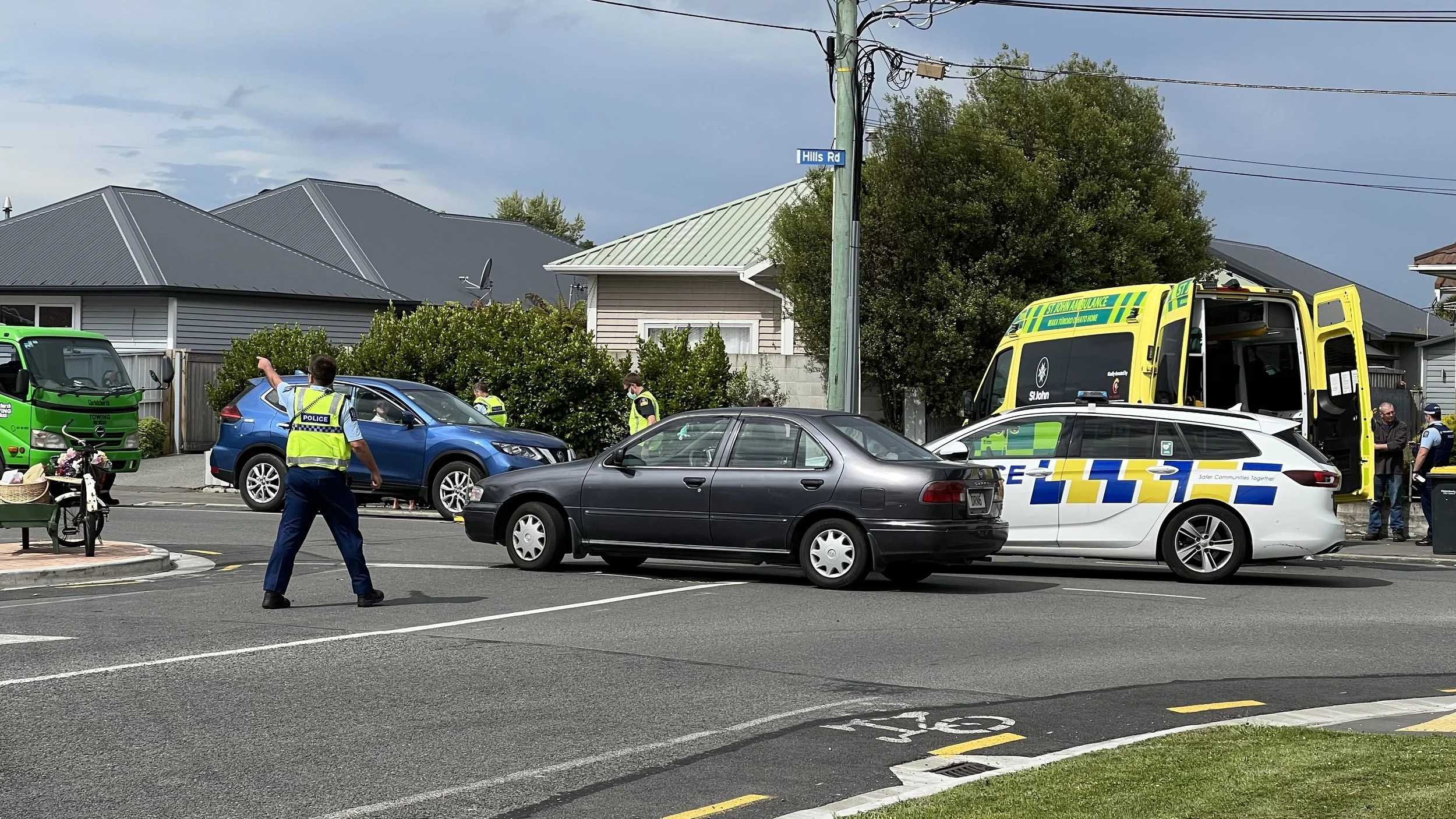 Motorcyclist seriously injured in Edgeware crash - Chris Lynch Media