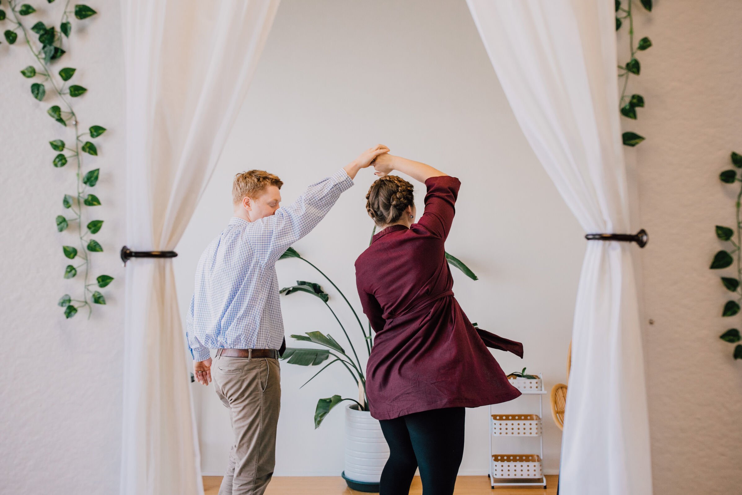  Couple dance together during spring mini session 
