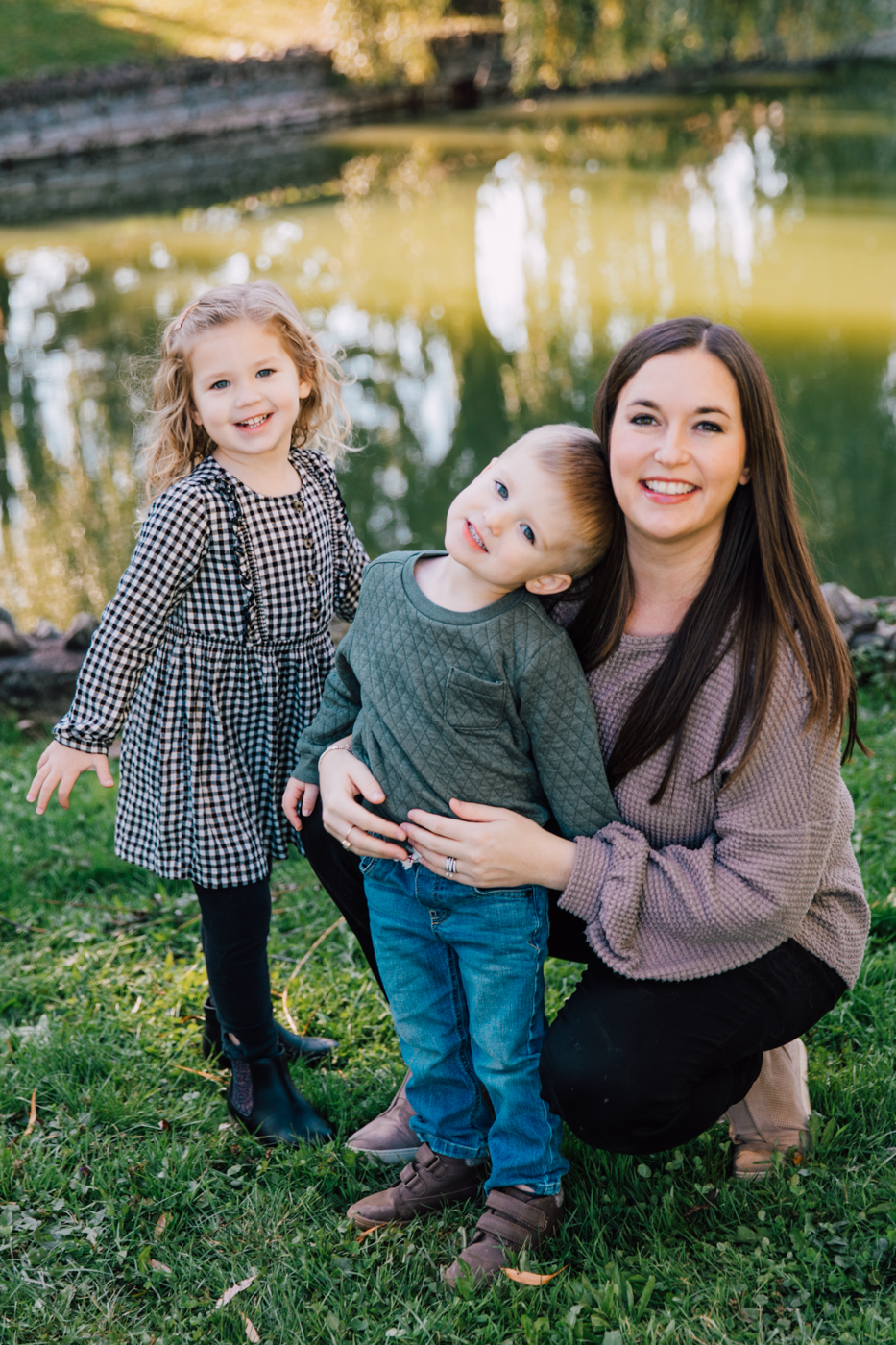  Mommy and me photos with Syracuse NY family photographer Brittany Juravich 