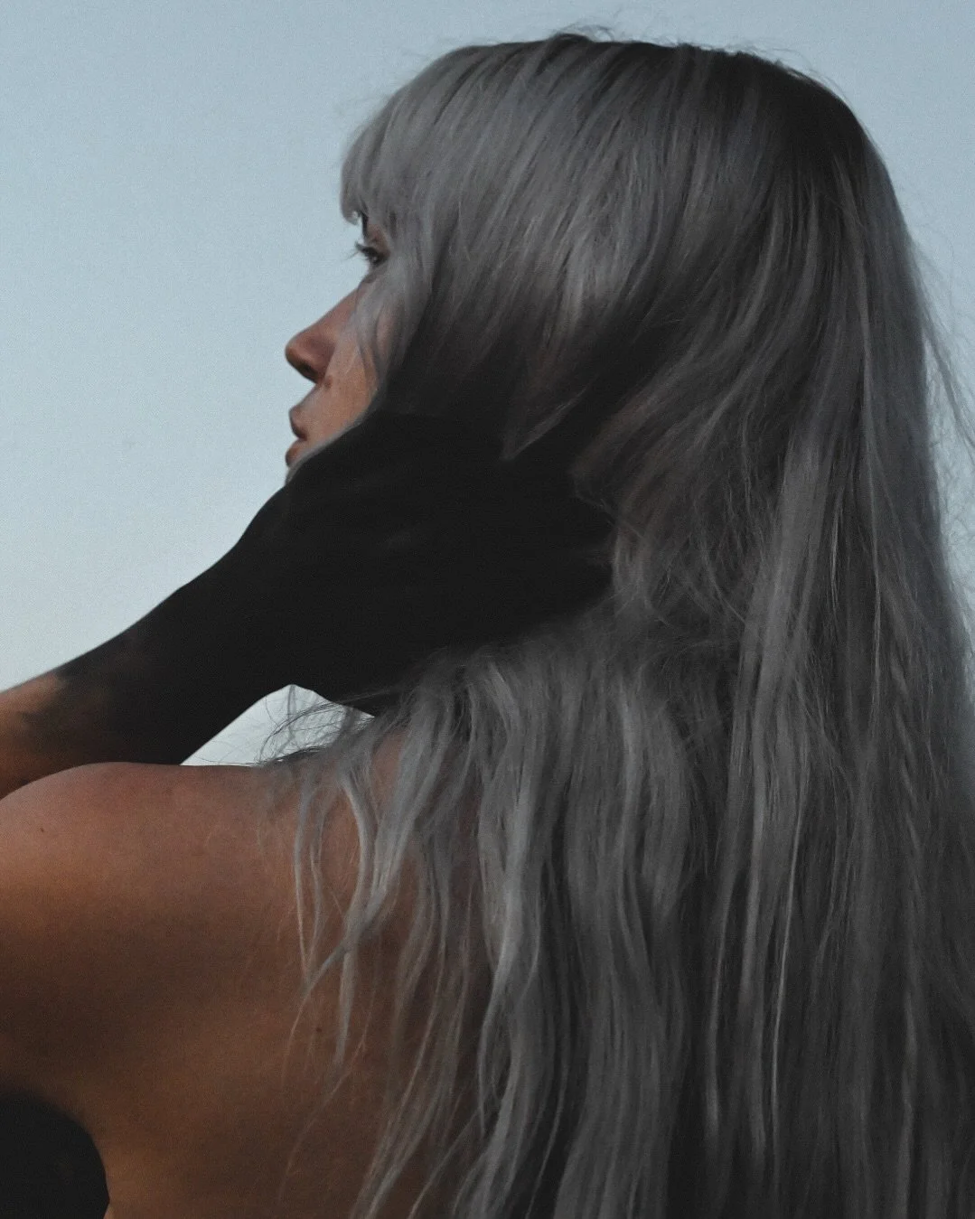 The veil is thin between the worlds. What are you doing on this Samhain eve, friends? 🤍