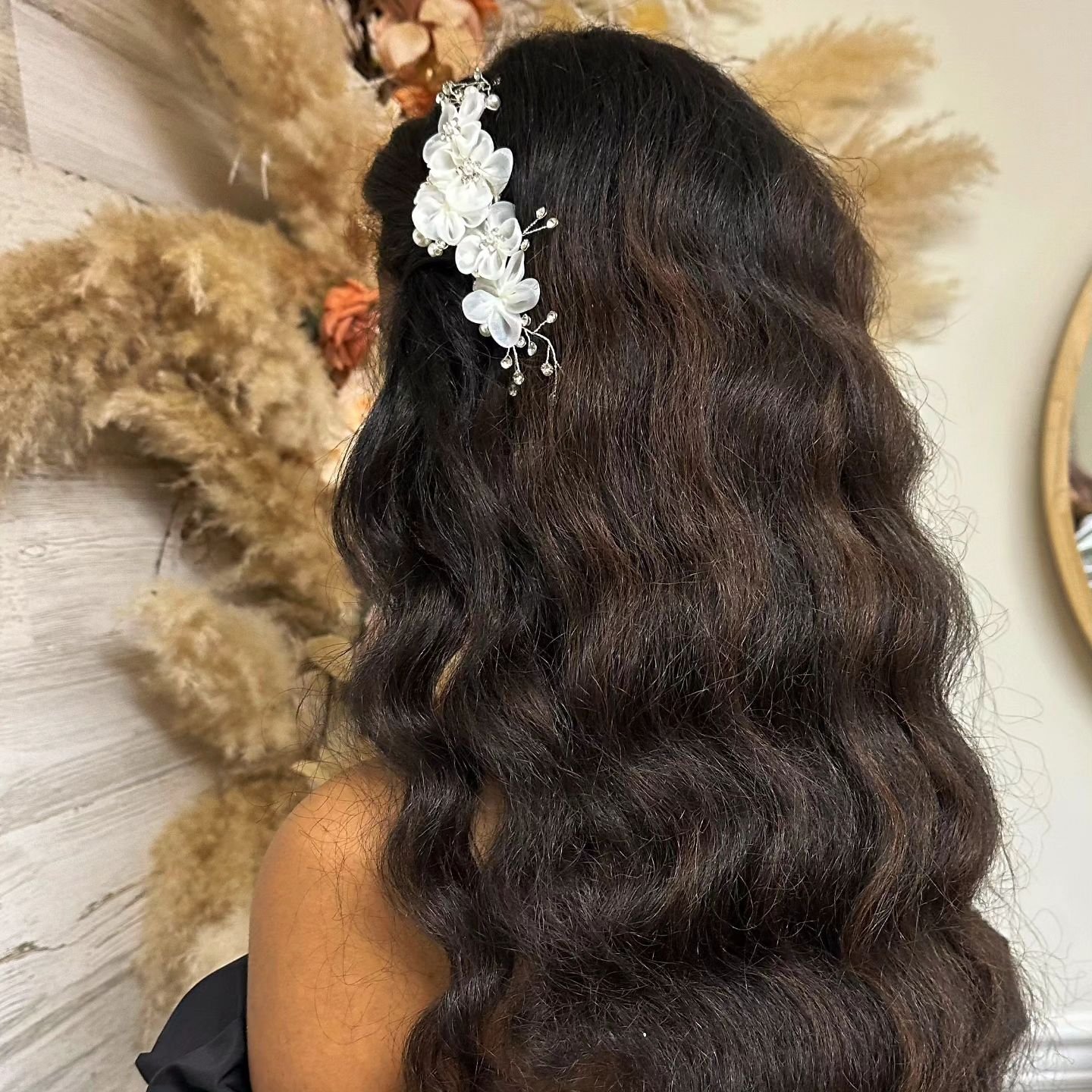 Wanting to try Hollywood Waves for your big day? Schedule a trial with our talented hairstylists that can make this style come to fruition and even personalized! 

#idoglamcrew 

#marylandhairstylist #marylandbridalhairstylist #marylandbridalhair #dm