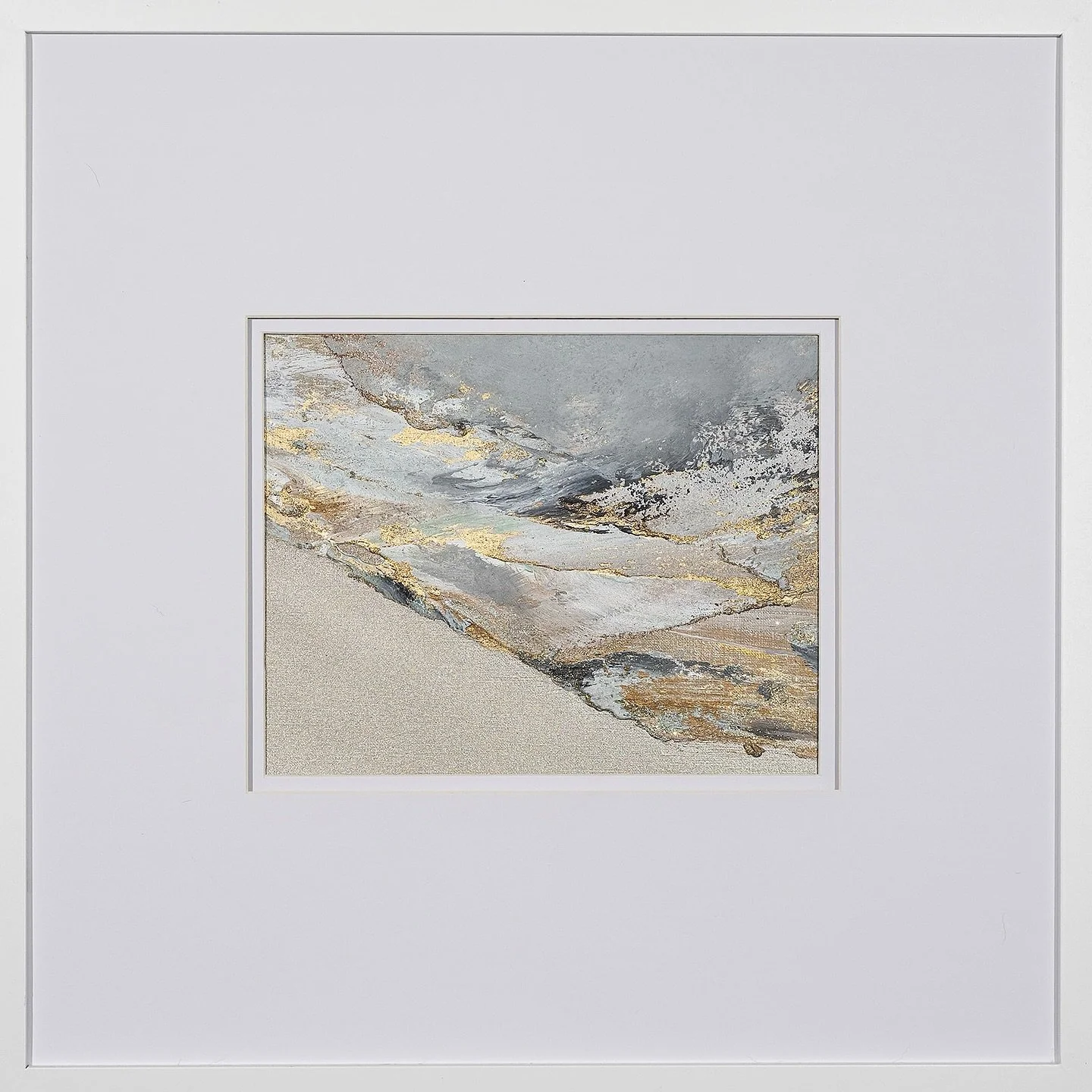 New artwork got photographed today, so my website will soon be updated with the new pieces! Until then, DM me for details! Thank you so much @lucystruve for the amazing photos&hellip; obsessed with them all, especially the detail shots! 🤍

#atxartis