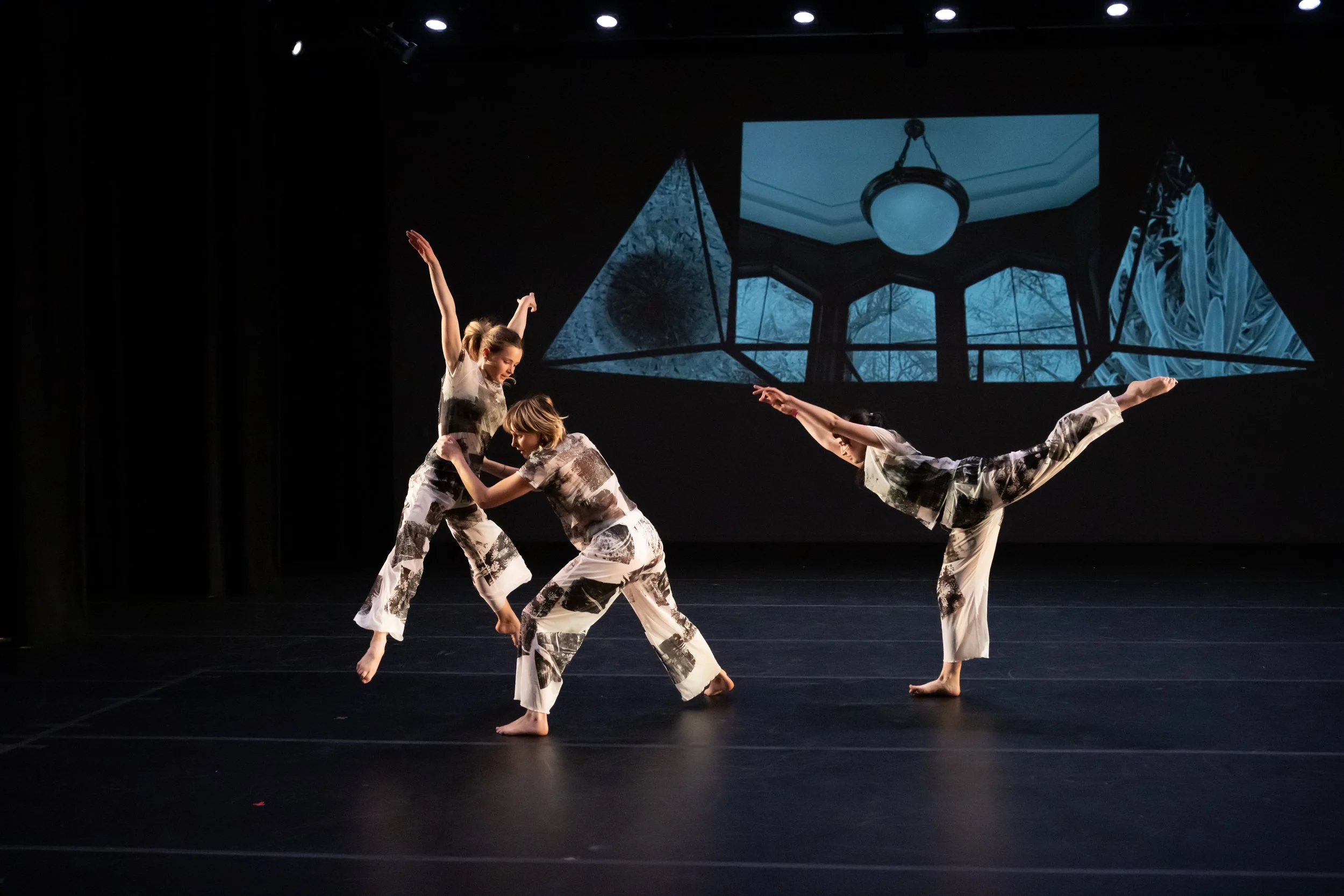 Set and Reset — Costumes