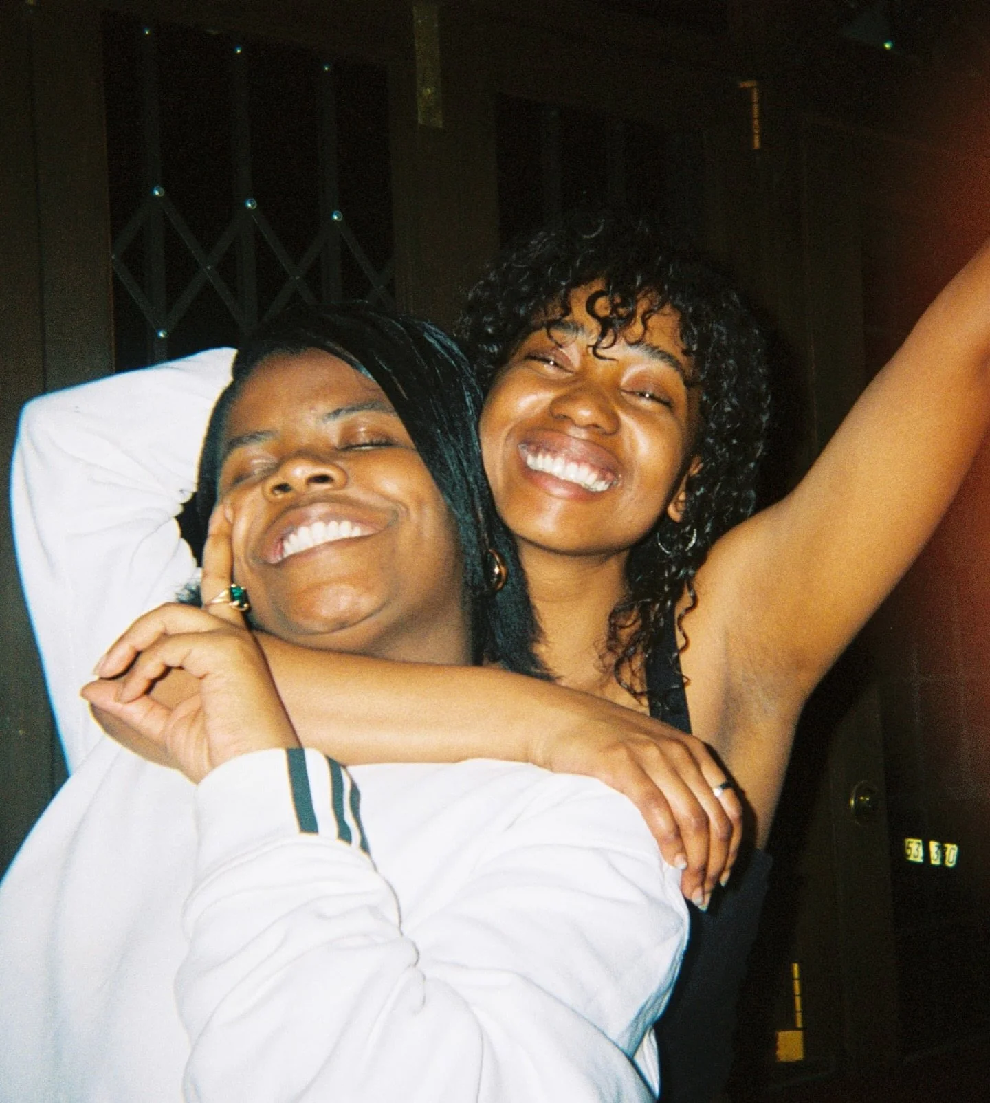 Happy birthday MATHILI 🥹 

Thank you for many years of love, care and so much dancing 🤭&hellip; and wine 🫣 You are a true pillar to most of us and I can&rsquo;t wait to celebrate many more years together 💃🏾 LOVE YOU! 

@thilslip