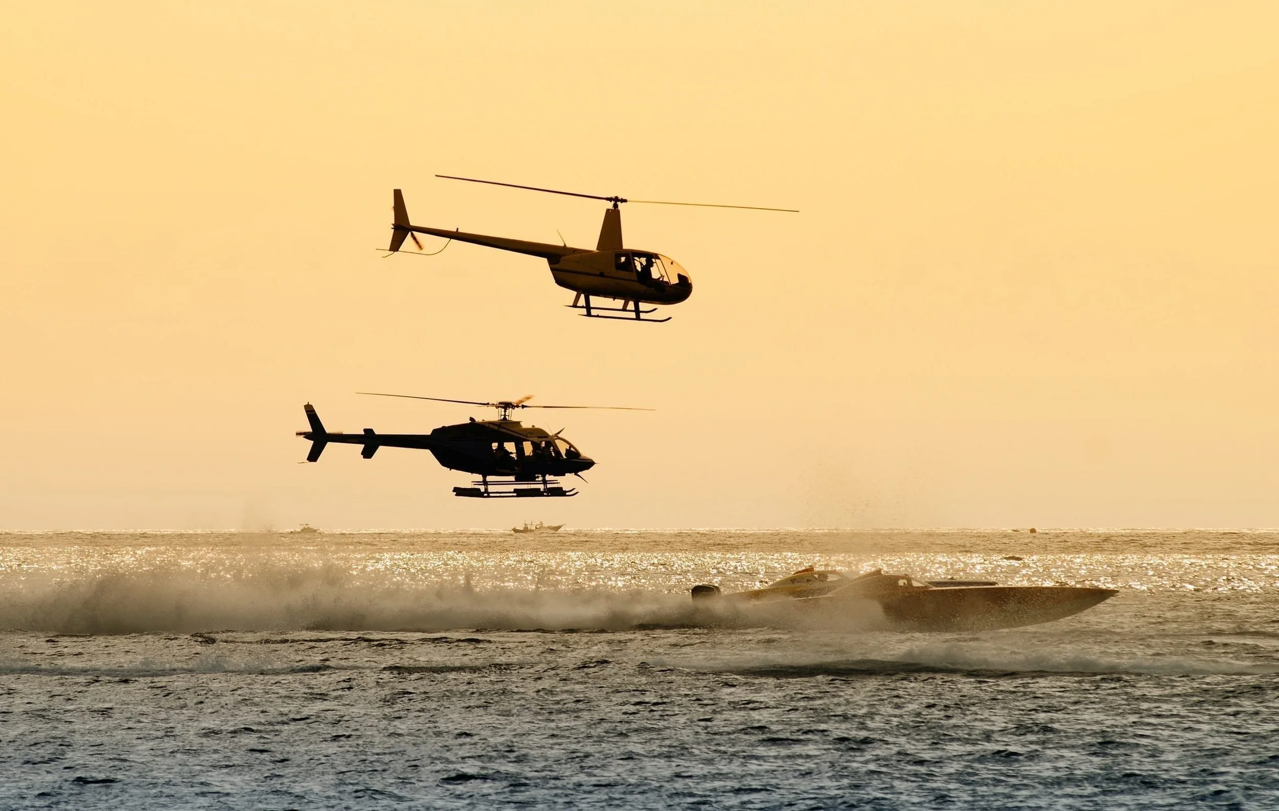 HELICOPTER & SPEED BOAT CHASE MONACO
