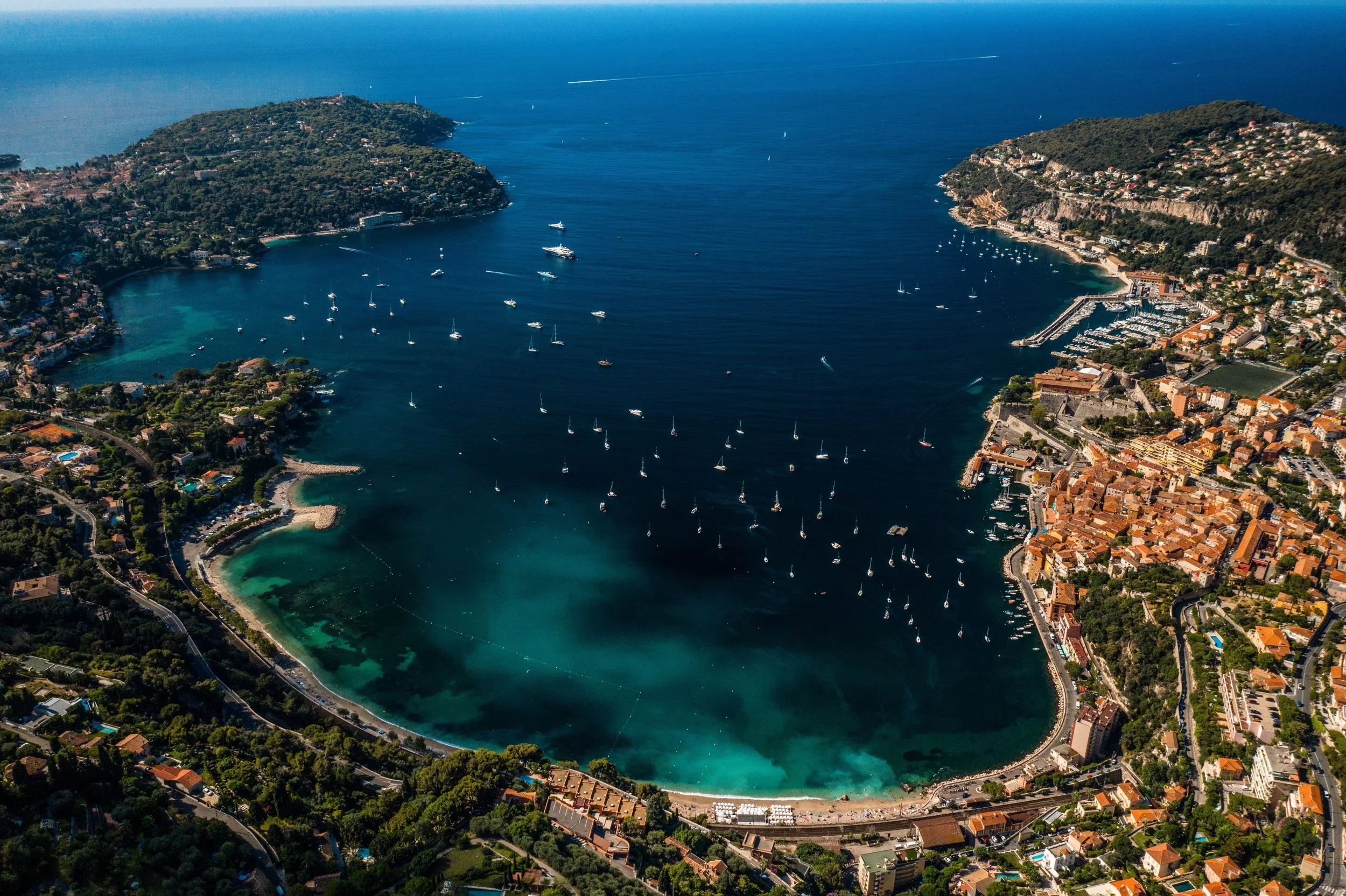 A JEWEL ON THE FRENCH RIVIERA