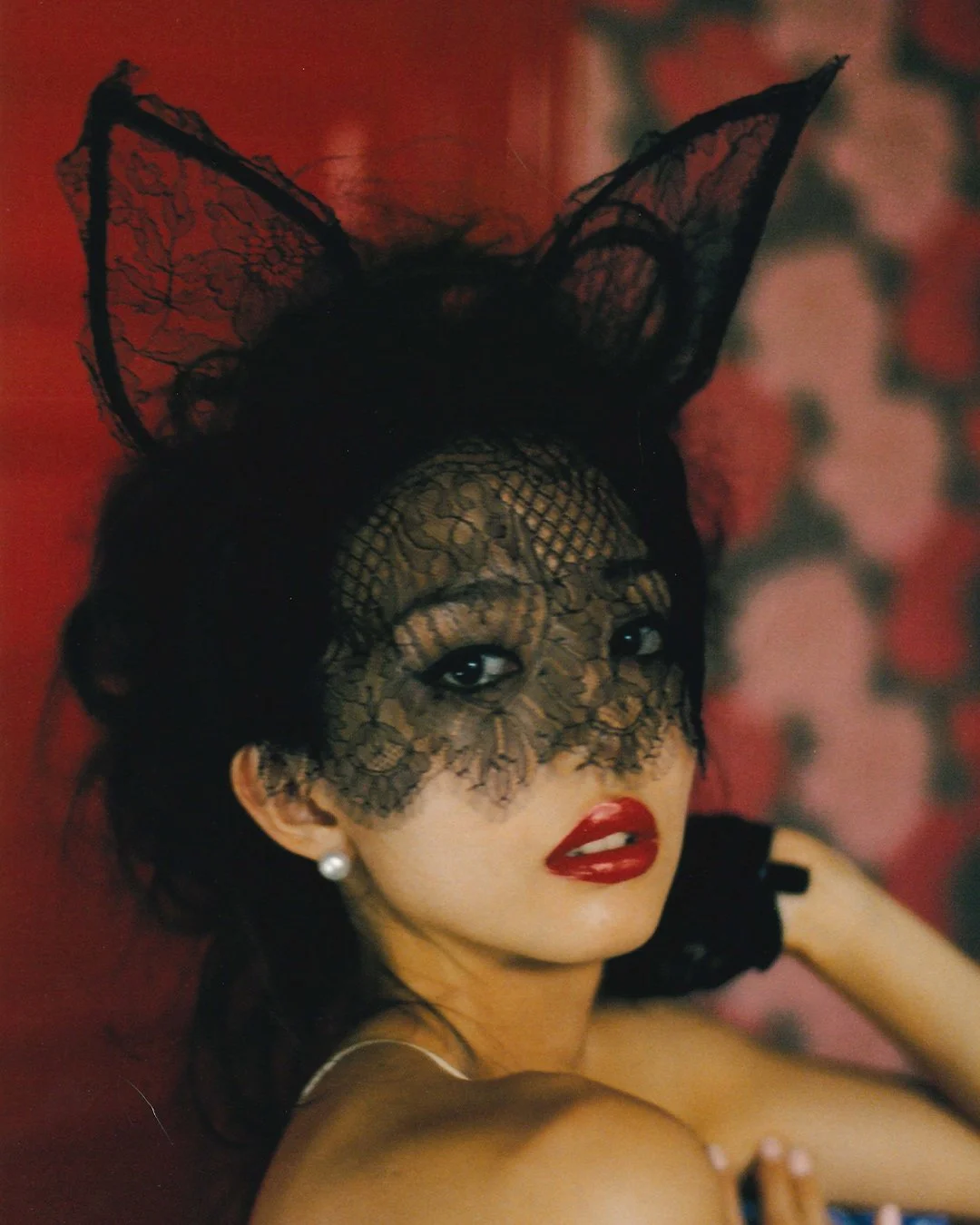 Mika Ninagawa Women 03.jpg