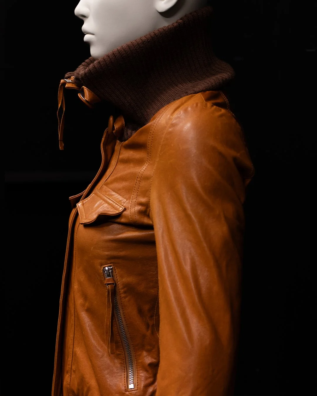 Brown Leather Jacket 05.jpg