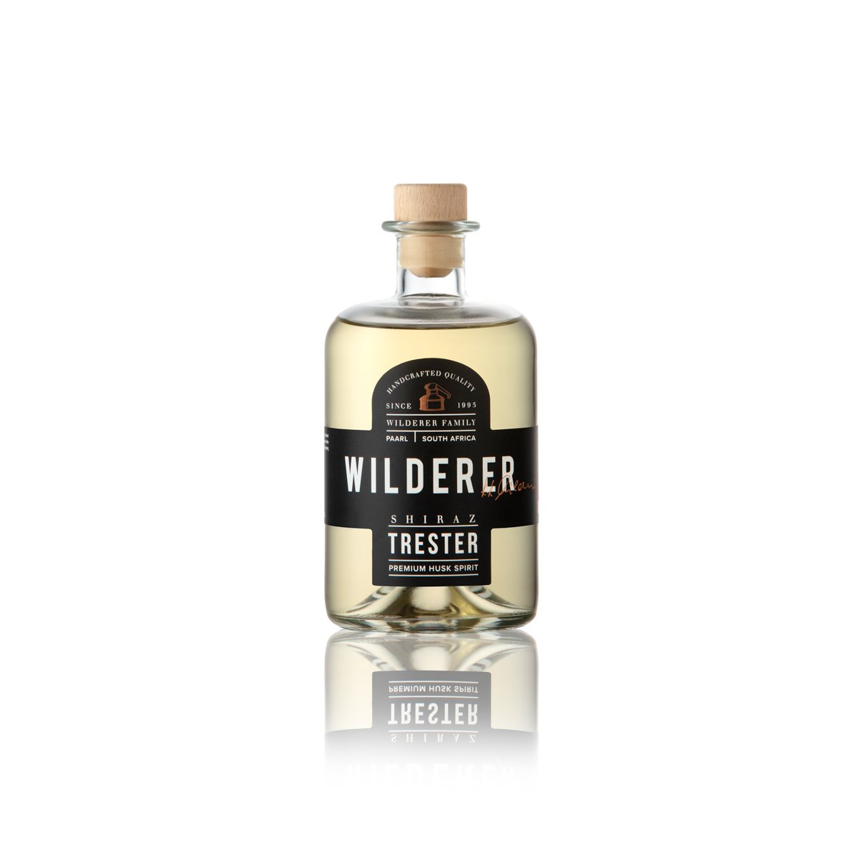 Commercial liquor packshot featuring a bottle of Wilderer premium spirit on white, by photographer Bakkes.