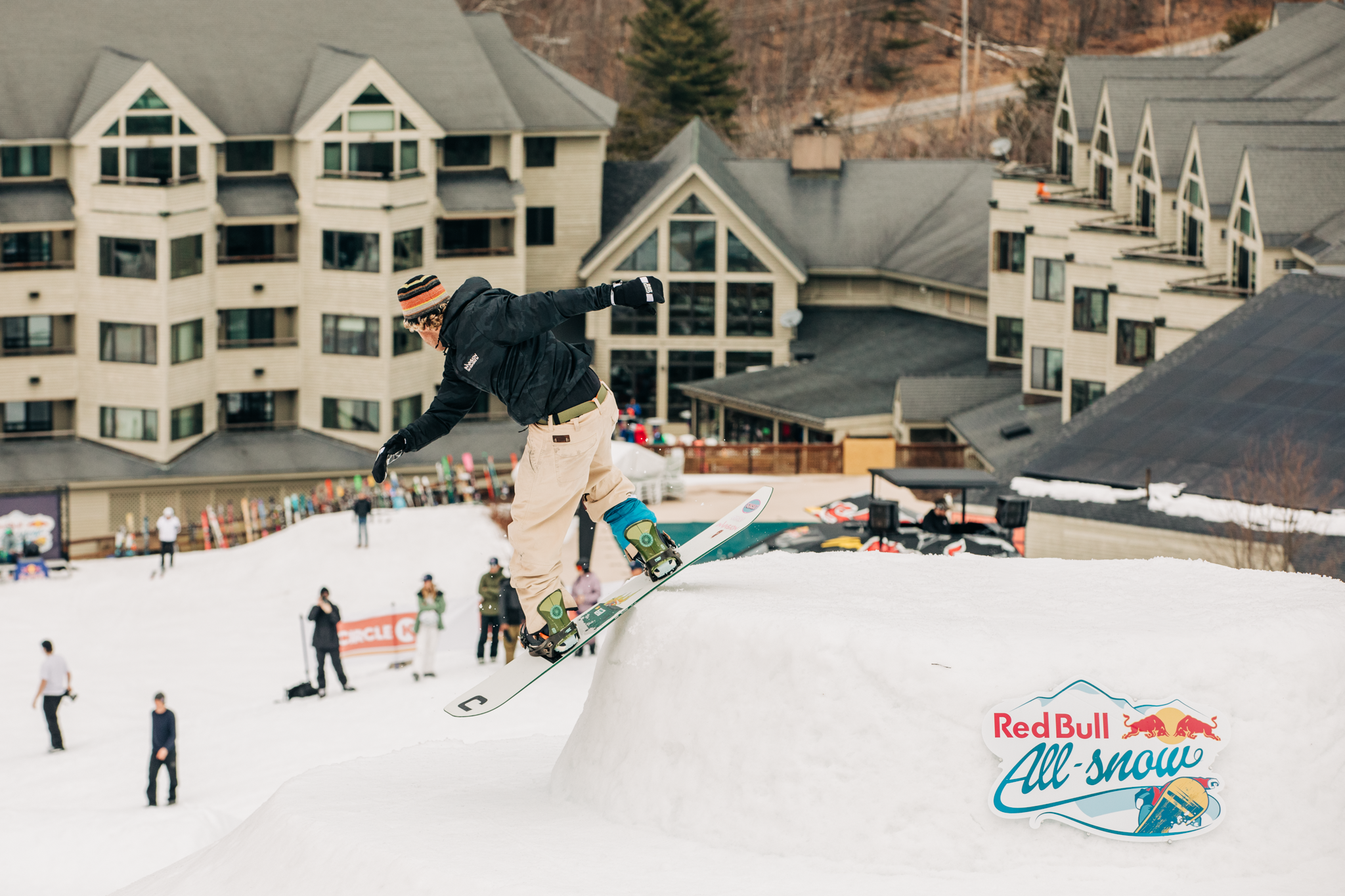red-bull-all-snow-79.png